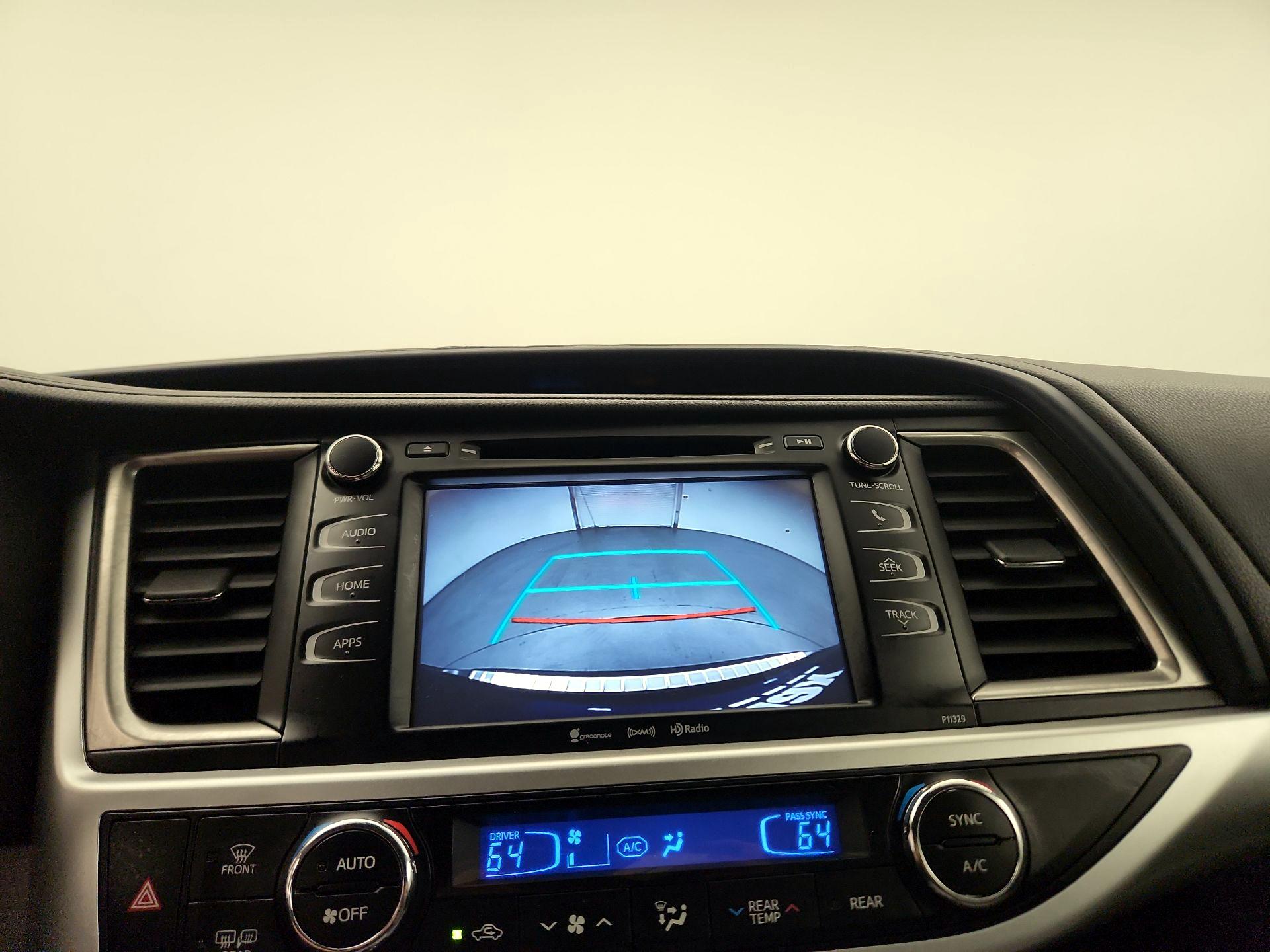 Thumbnail: 2017 Toyota Highlander - 14