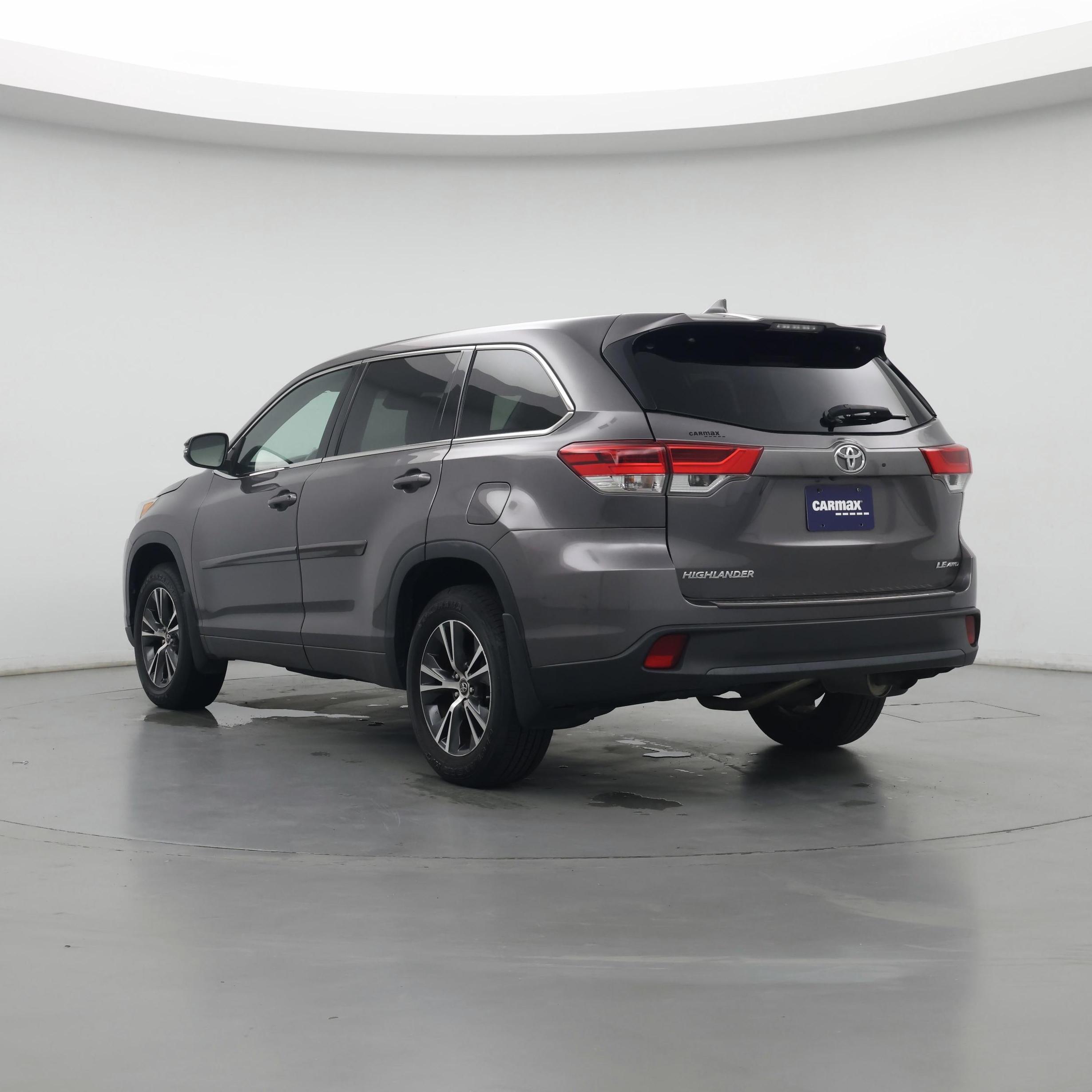 Thumbnail: 2017 Toyota Highlander - 2