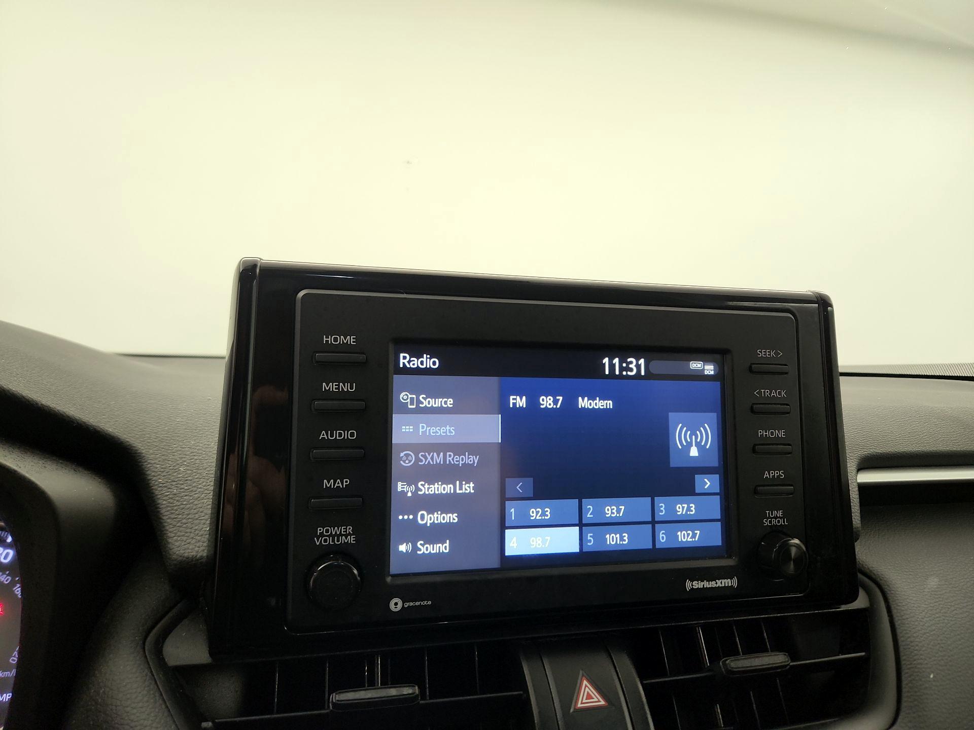 Thumbnail: 2021 Toyota RAV4 - 15