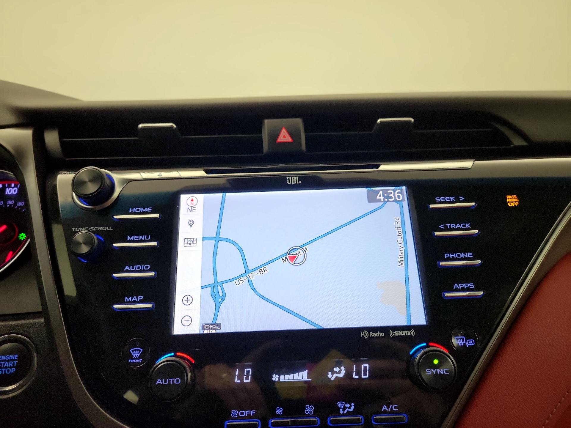 Thumbnail: 2019 Toyota Camry - 12