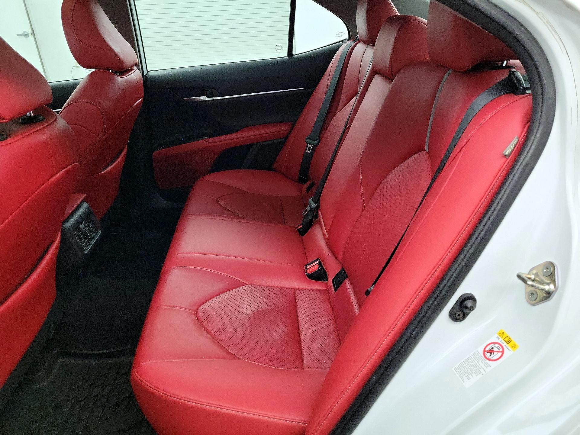 Thumbnail: 2019 Toyota Camry - 19