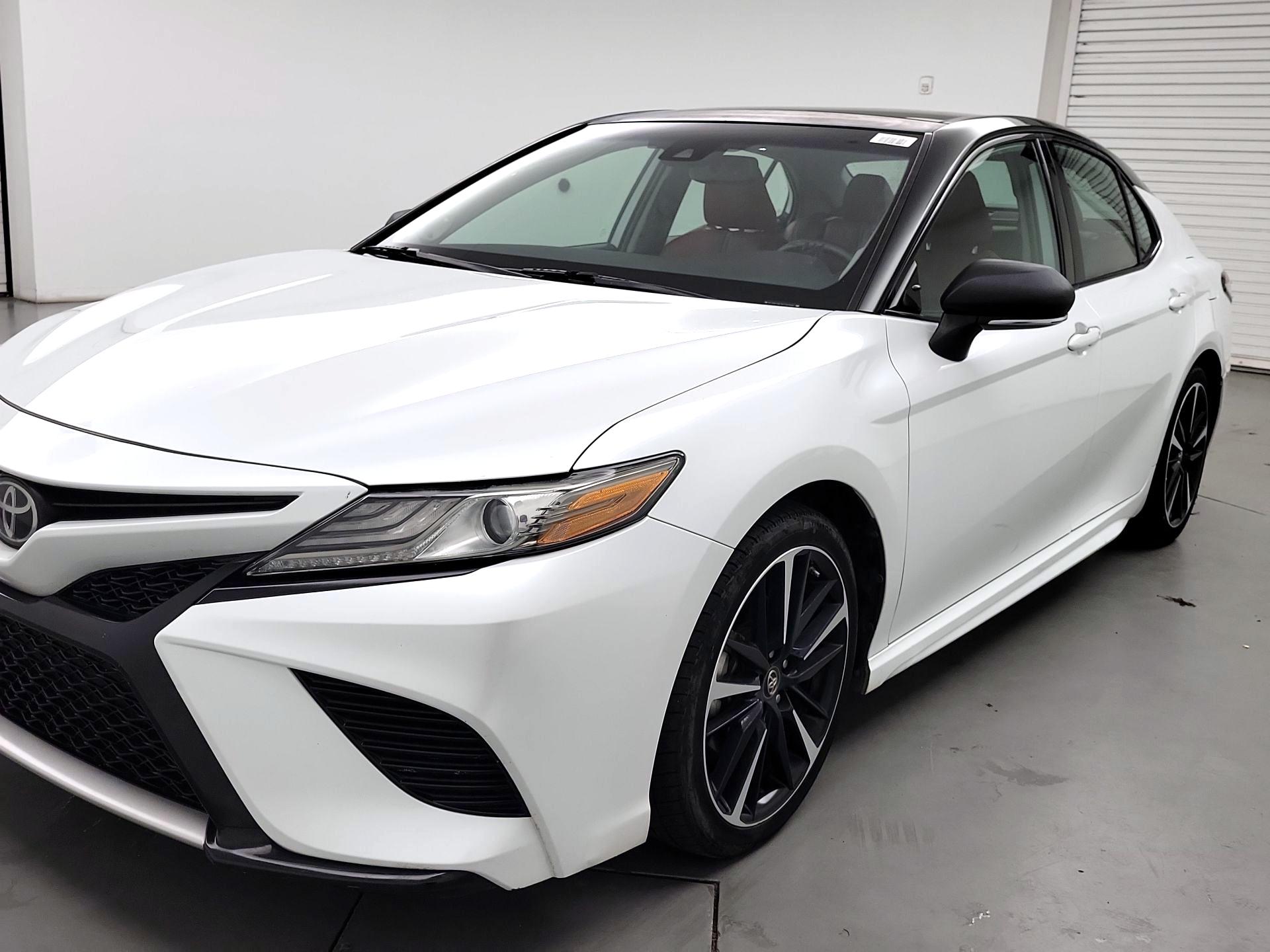 Thumbnail: 2019 Toyota Camry - 3