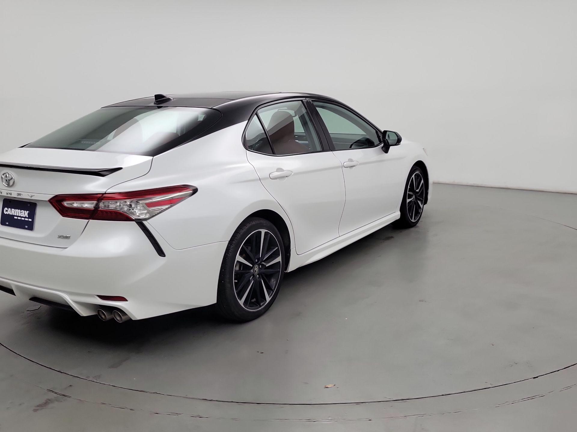 Thumbnail: 2019 Toyota Camry - 5