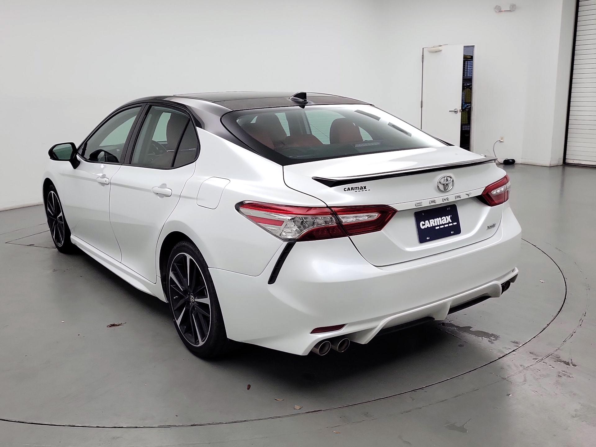 Thumbnail: 2019 Toyota Camry - 7