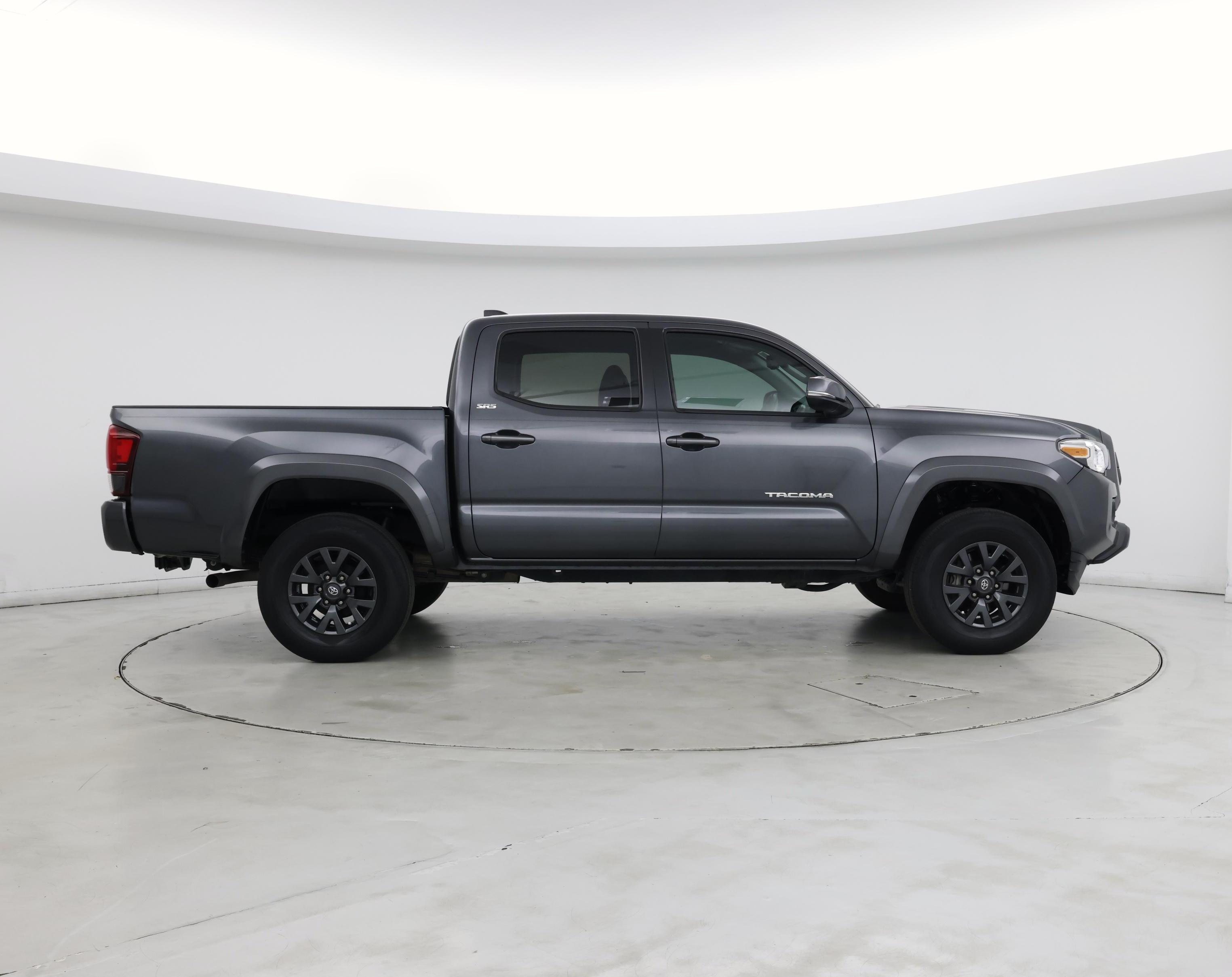 Thumbnail: 2022 Toyota Tacoma - 7