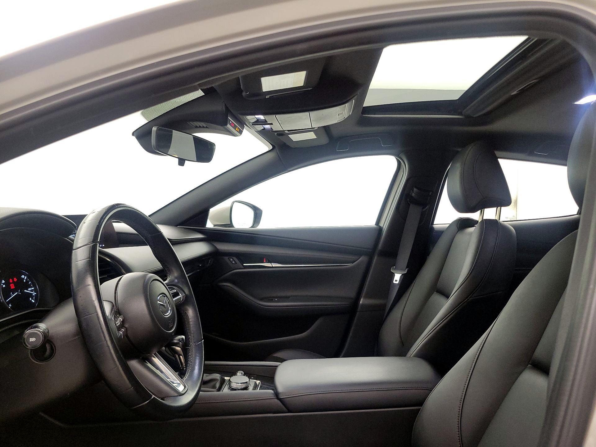 Thumbnail: 2022 Mazda Mazda3 - 19