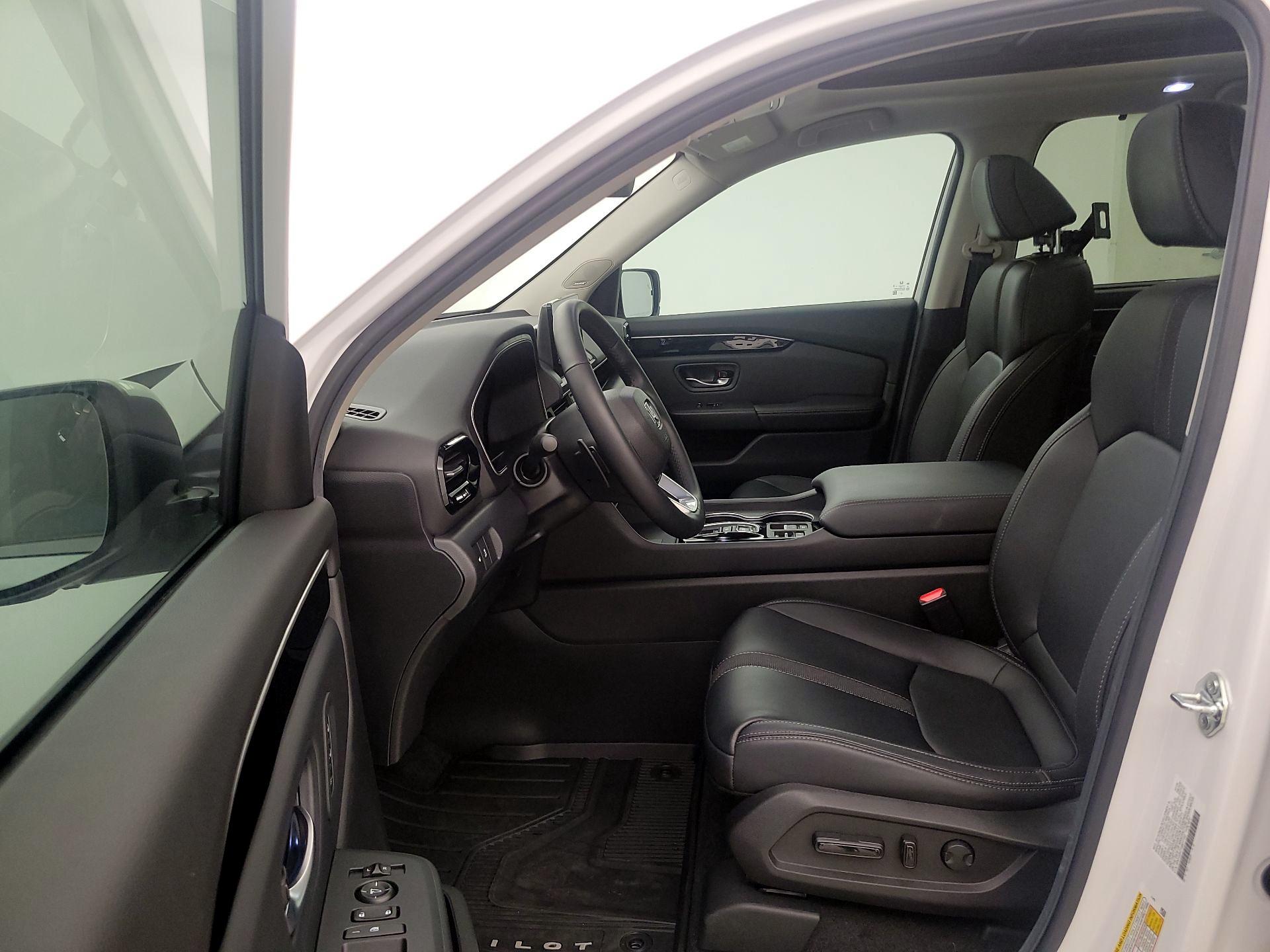 Thumbnail: 2025 Honda Pilot - 11