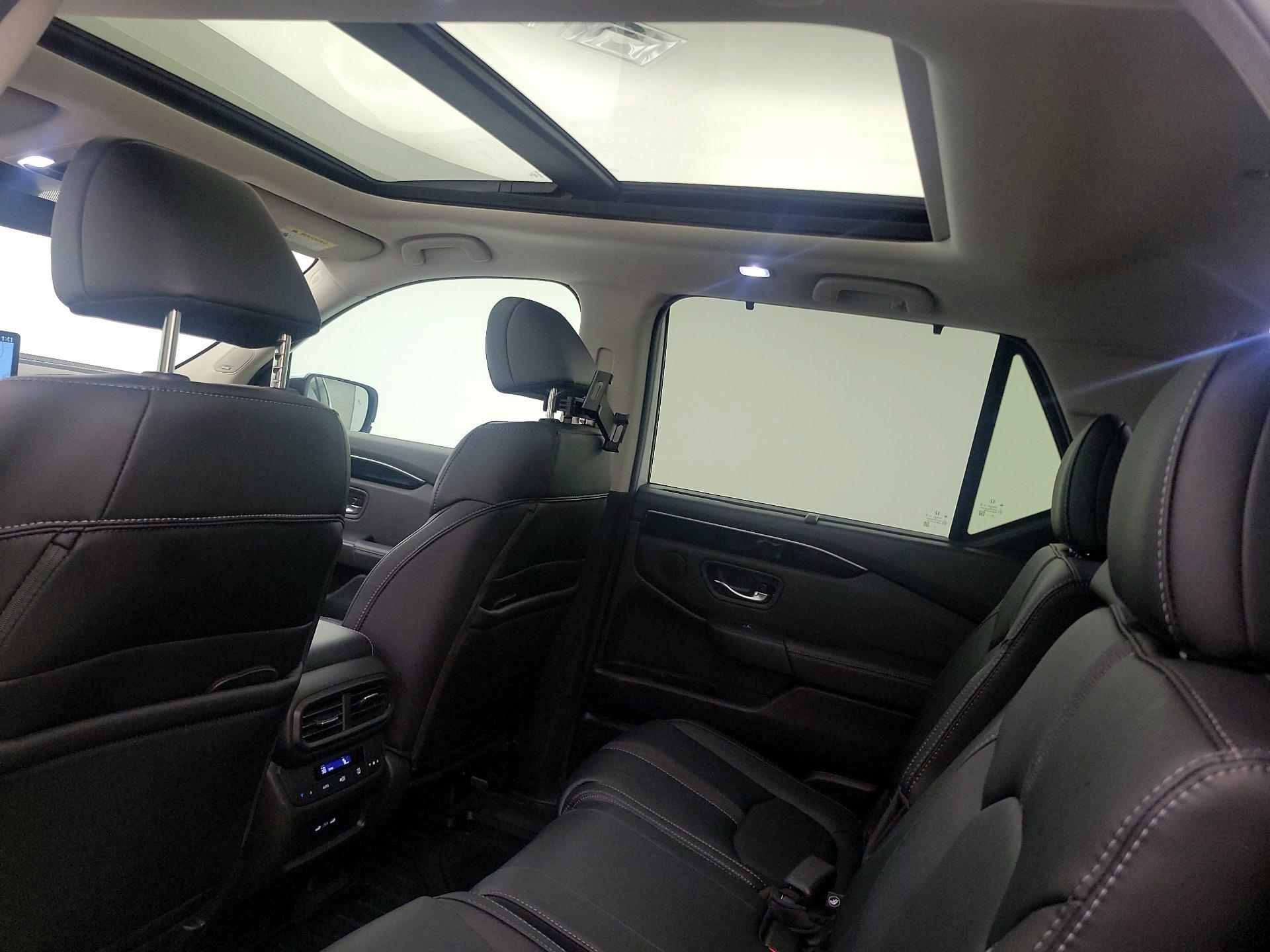 Thumbnail: 2025 Honda Pilot - 20