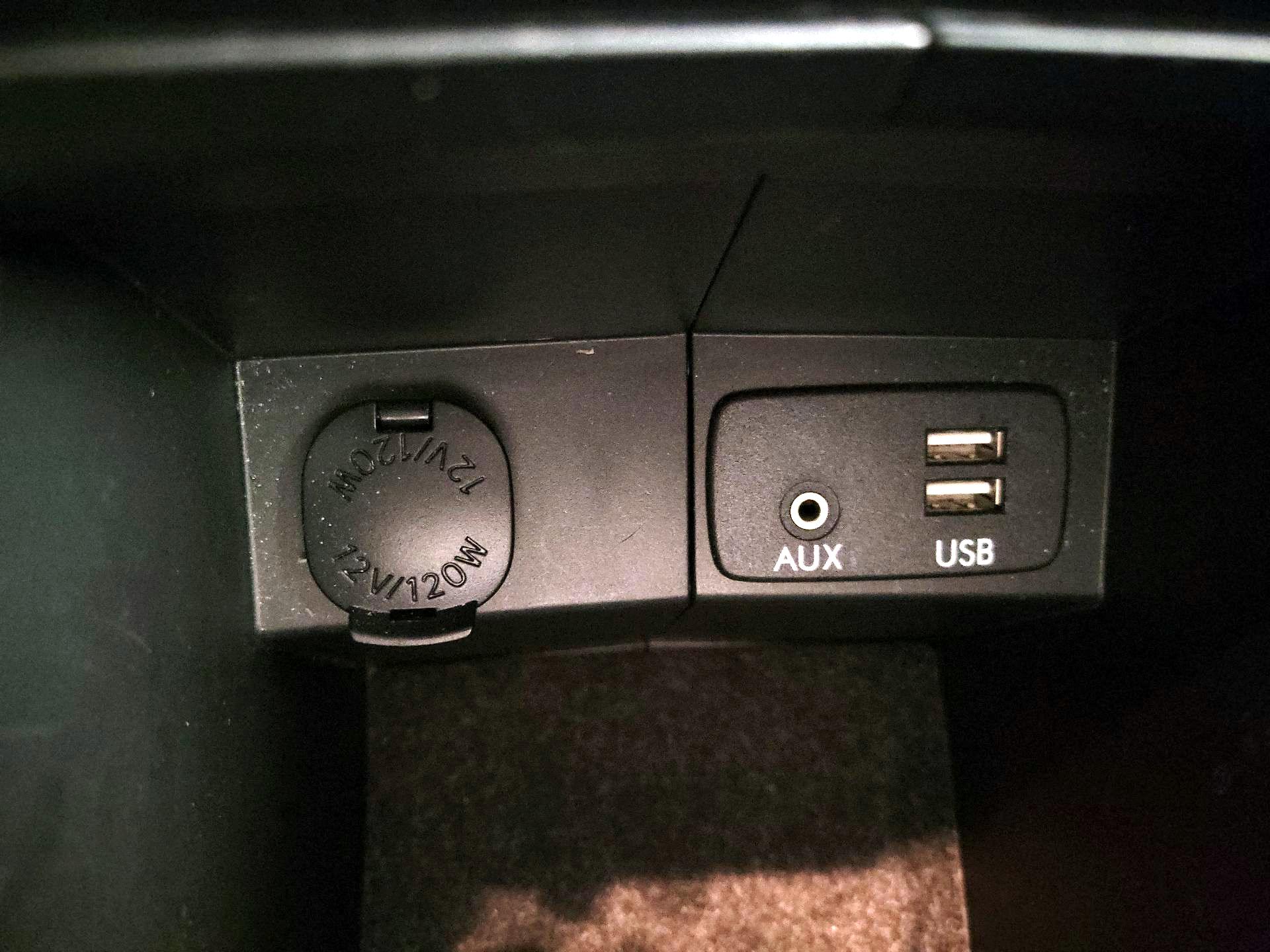 Thumbnail: 2016 Subaru Forester - 18