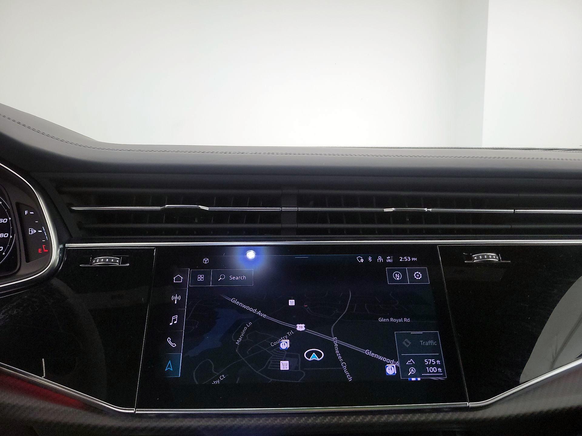 Thumbnail: 2022 Audi RS Q8 - 14