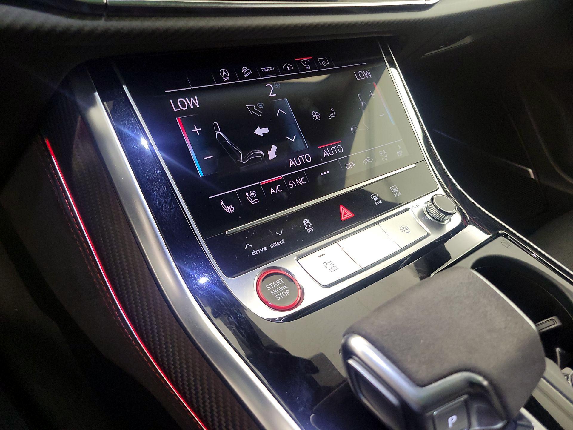 Thumbnail: 2022 Audi RS Q8 - 17