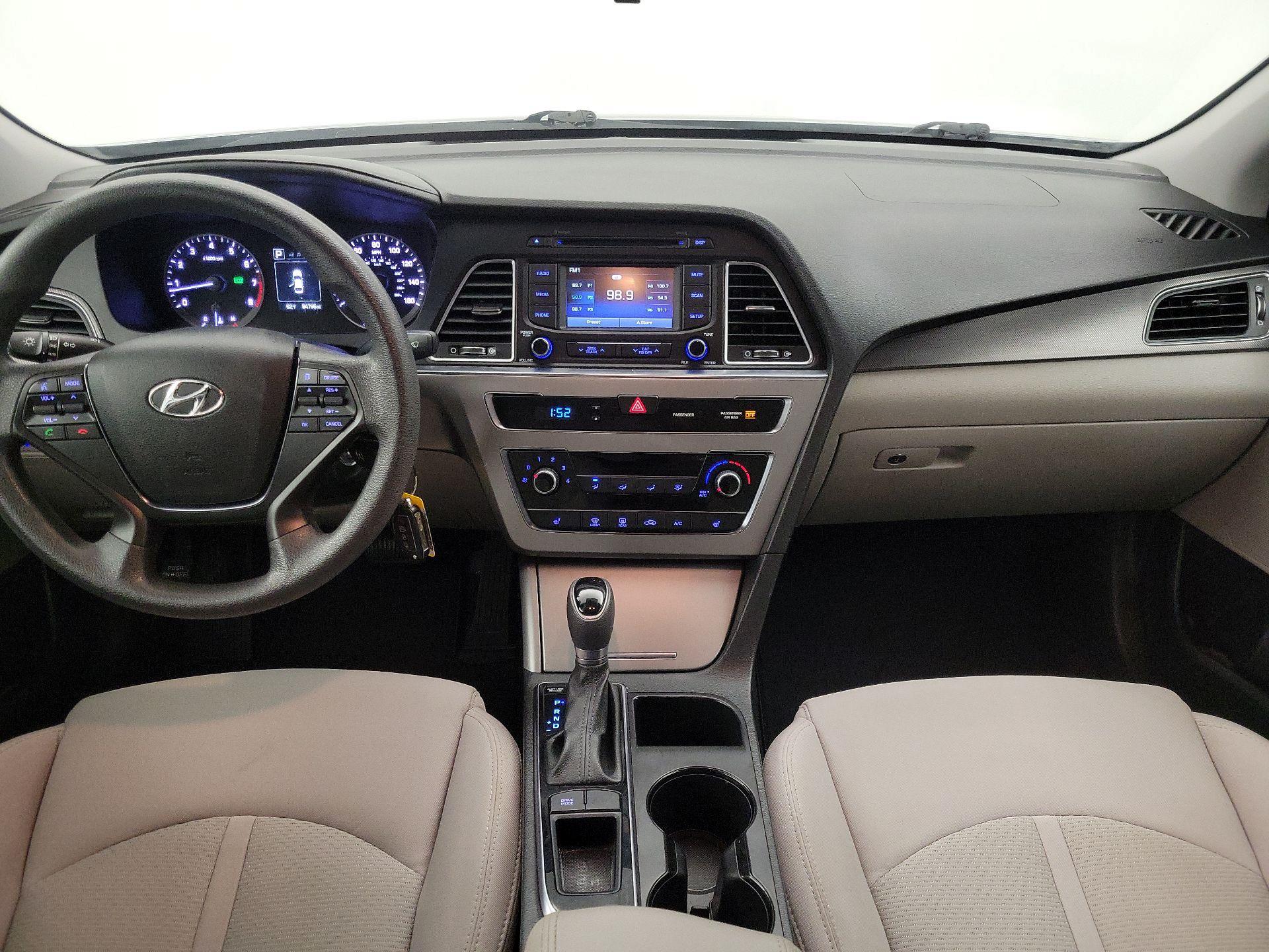 Thumbnail: 2015 Hyundai Sonata - 9