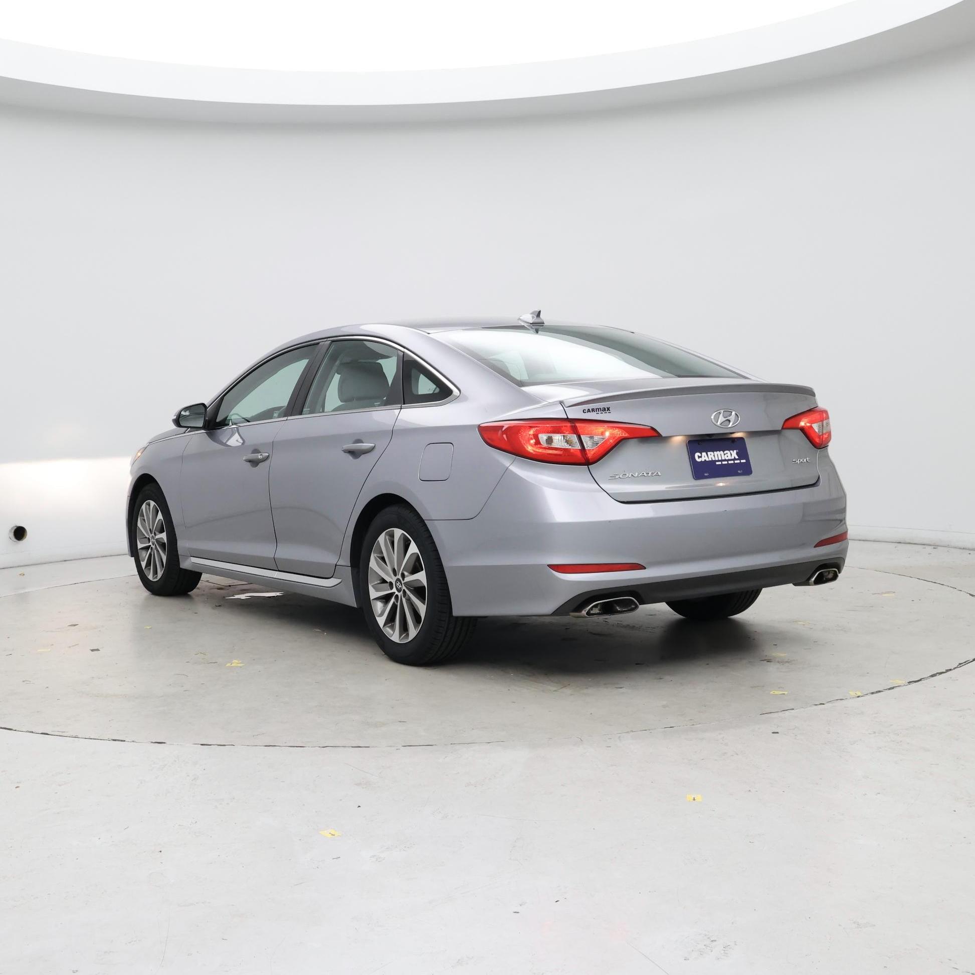 Thumbnail: 2015 Hyundai Sonata - 2