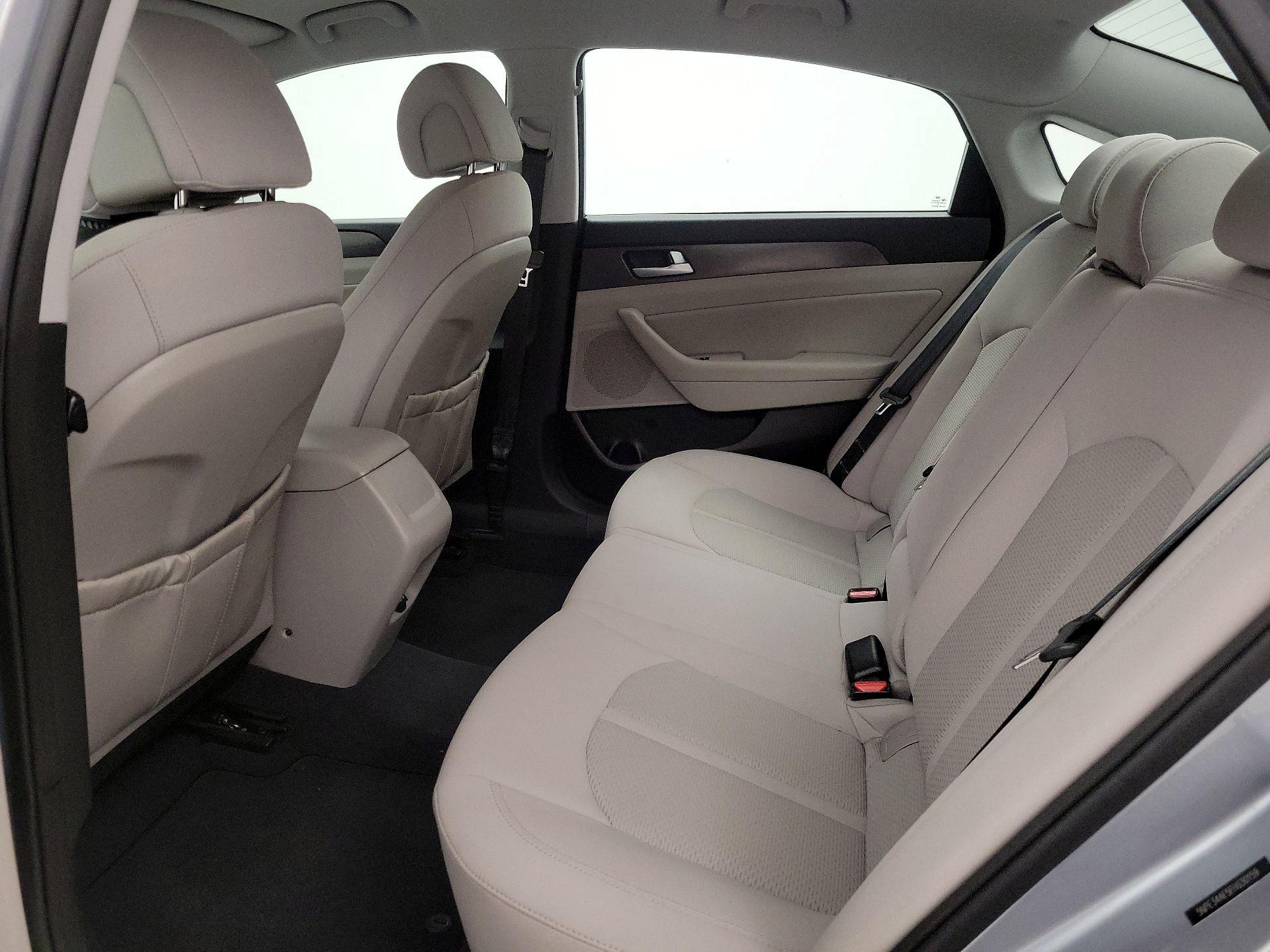Thumbnail: 2015 Hyundai Sonata - 19