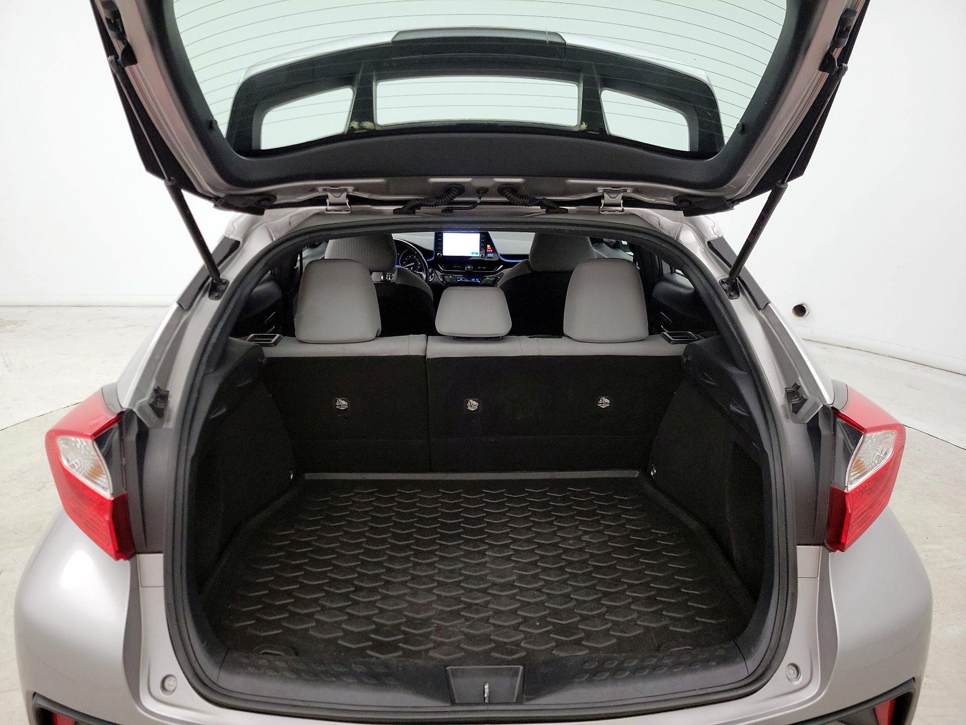 Thumbnail: 2019 Toyota C-HR - 20