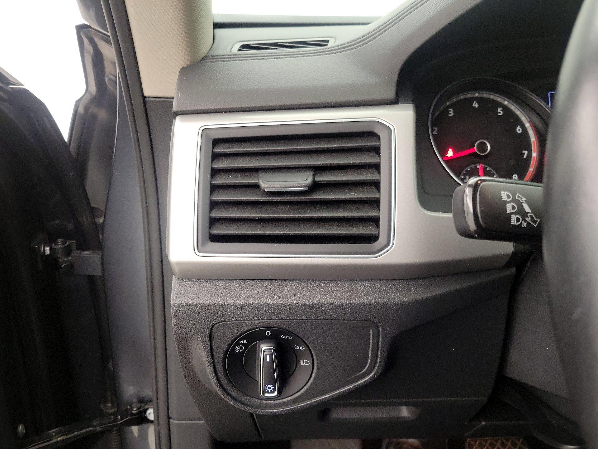 Thumbnail: 2019 Volkswagen Atlas - 13