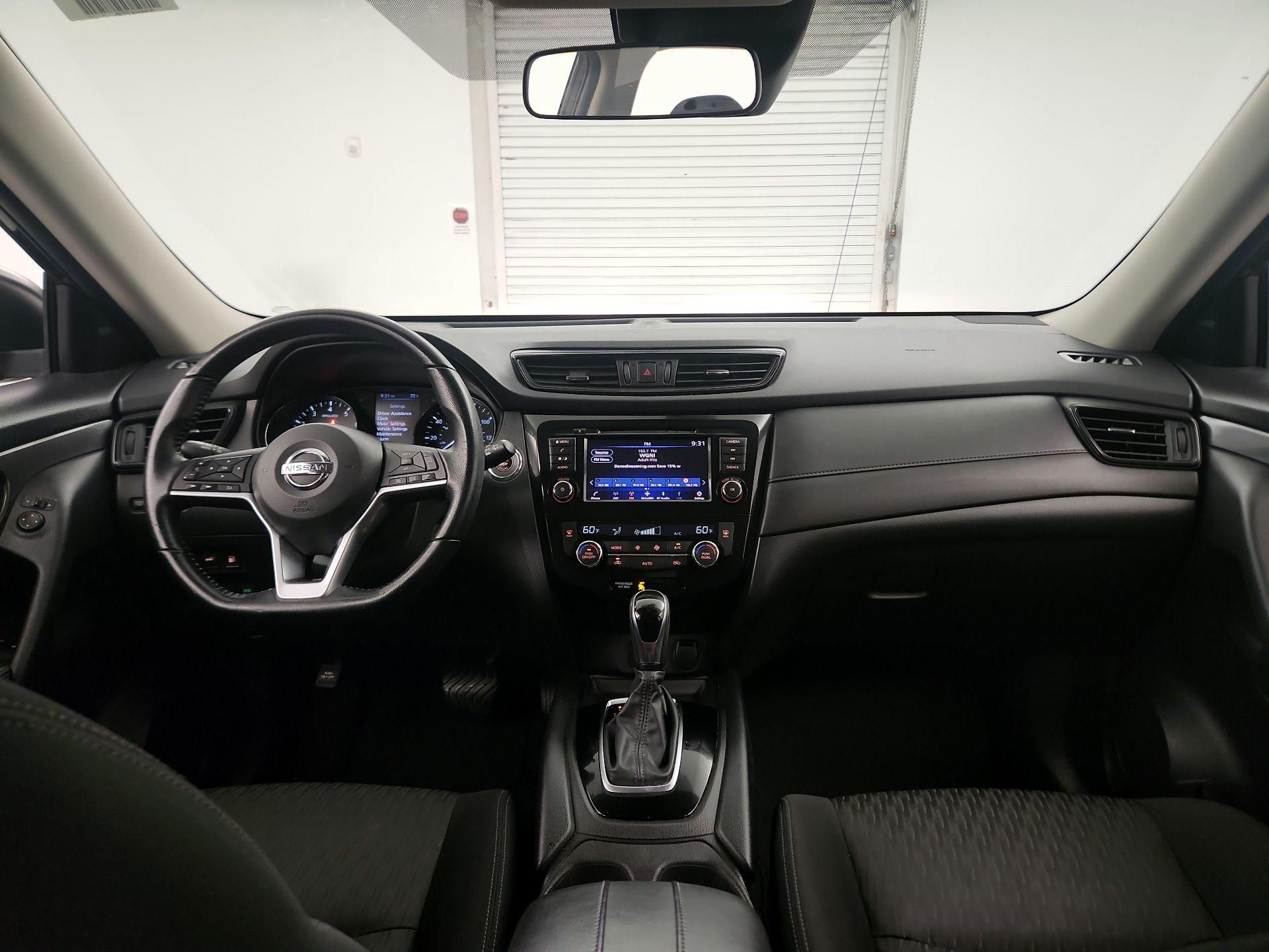 Thumbnail: 2020 Nissan Rogue - 9