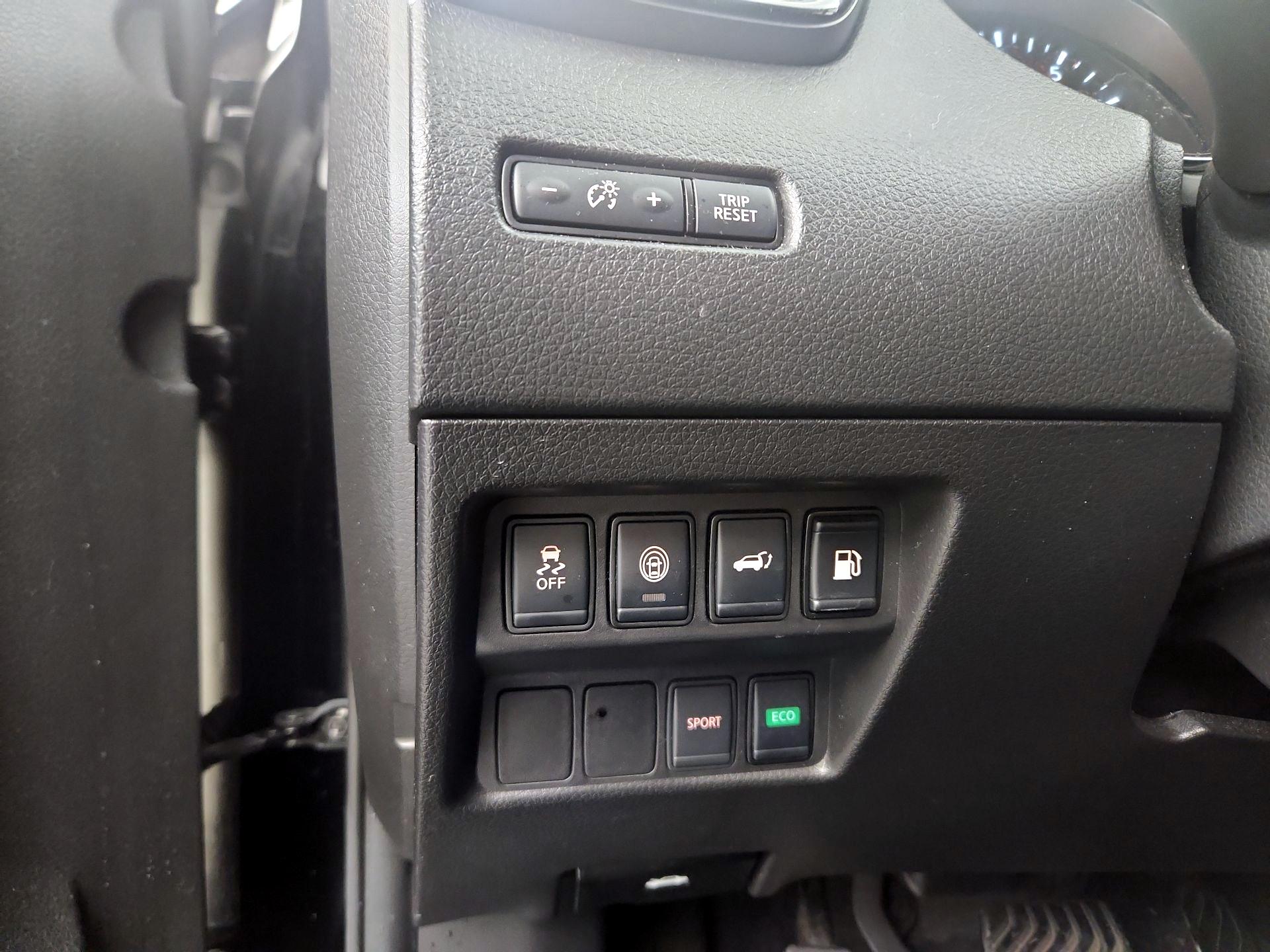 Thumbnail: 2020 Nissan Rogue - 13