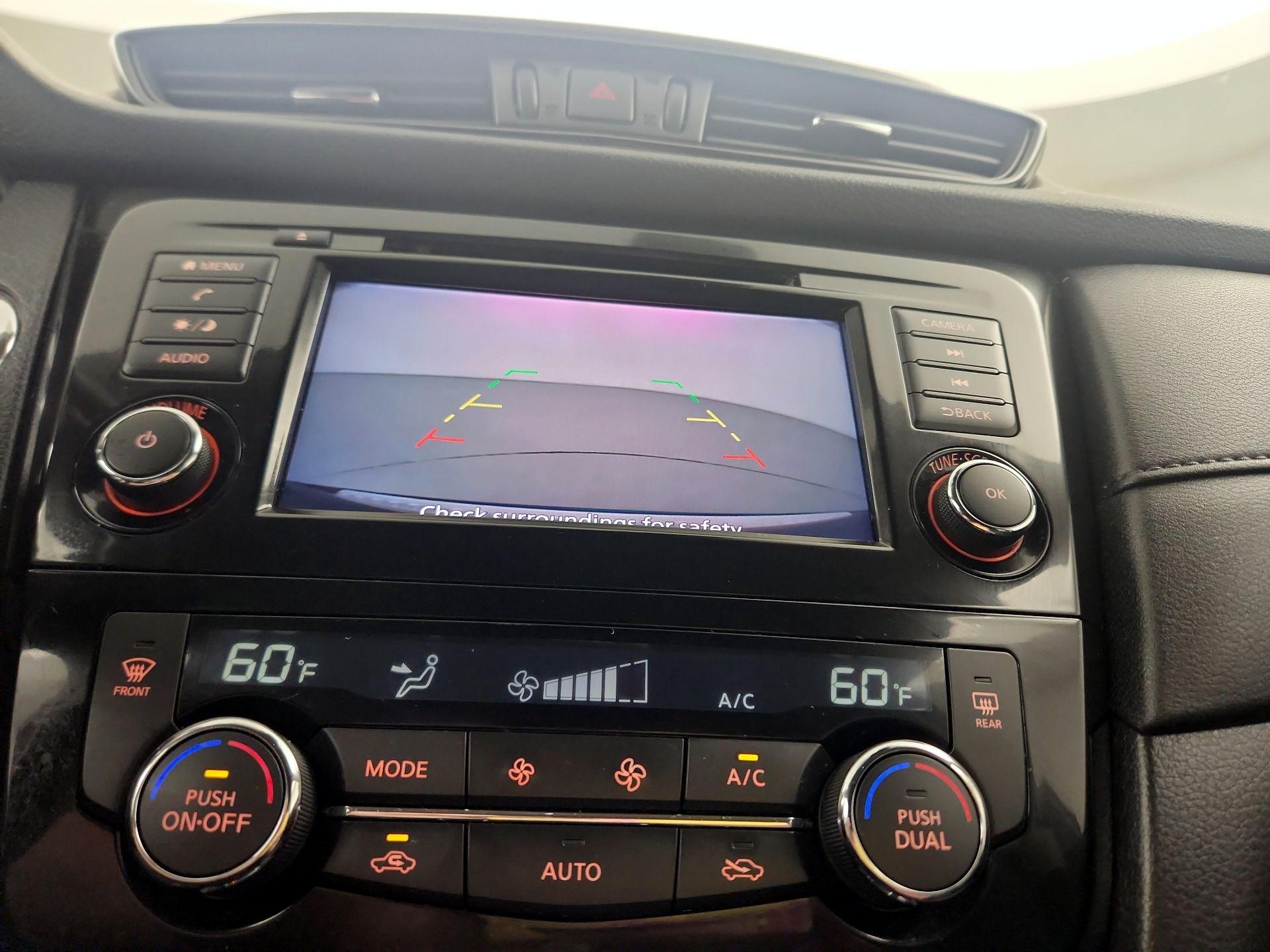 Thumbnail: 2020 Nissan Rogue - 14