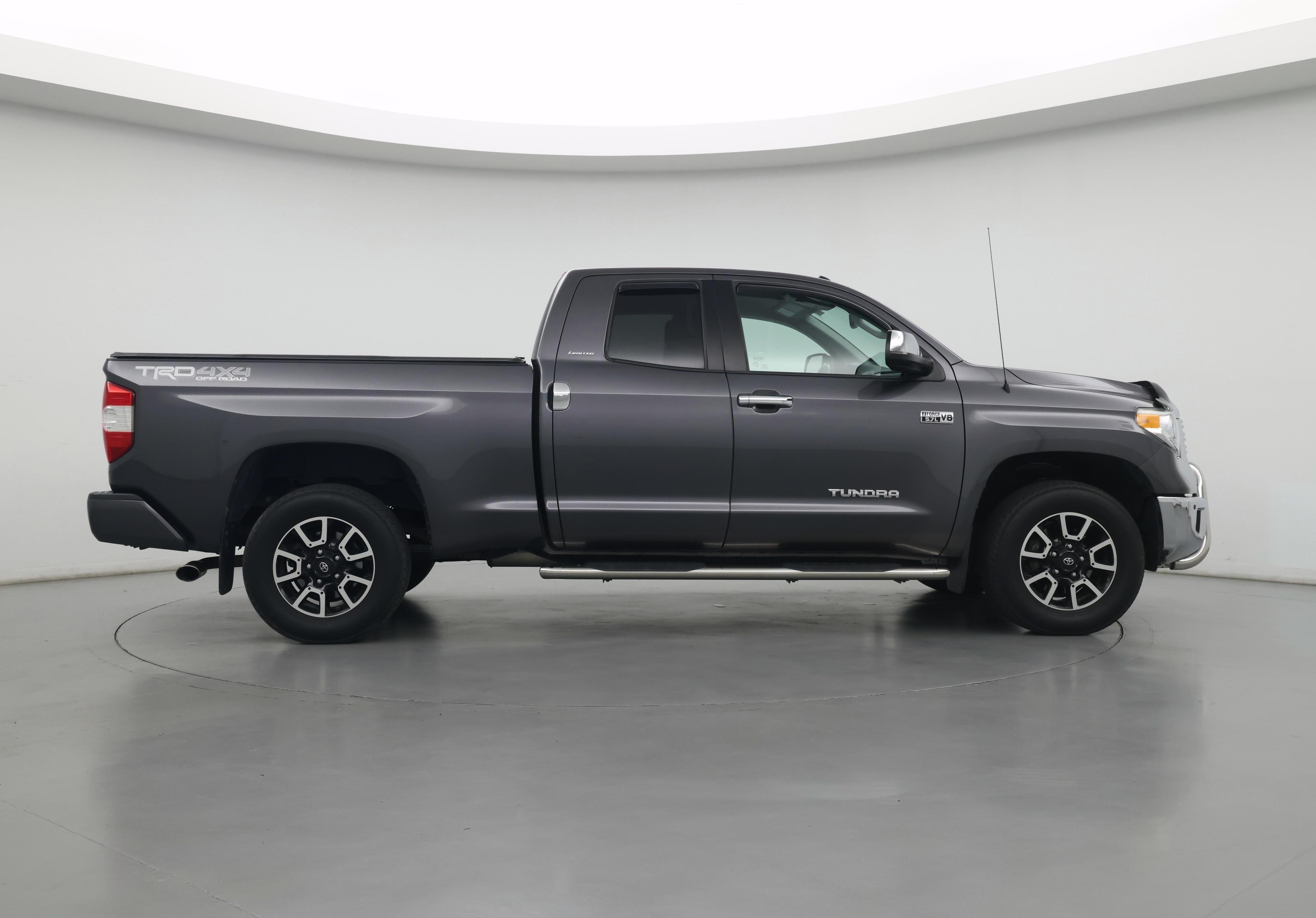 Thumbnail: 2017 Toyota Tundra - 7