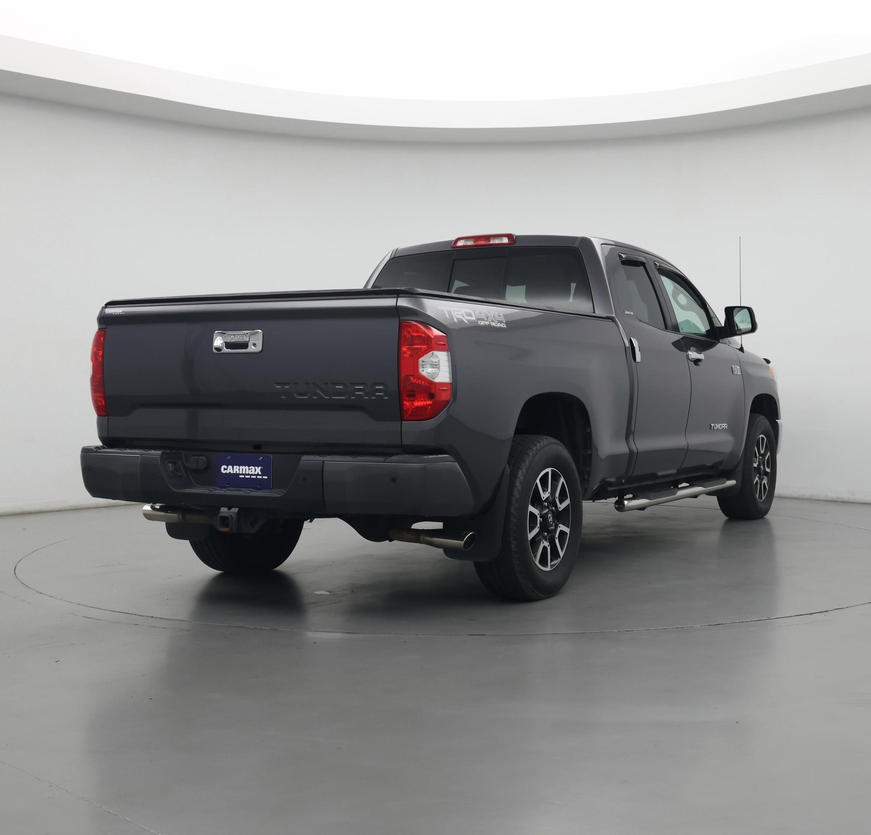 Thumbnail: 2017 Toyota Tundra - 8