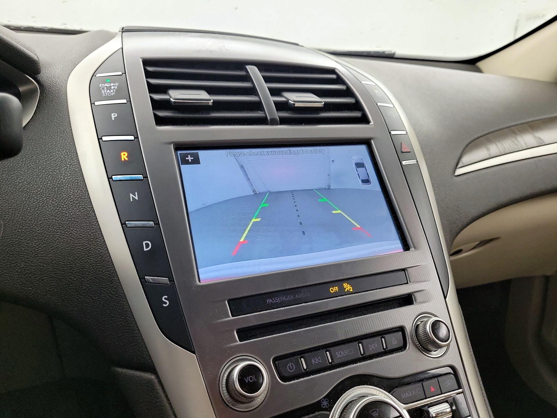 Thumbnail: 2017 Lincoln MKZ - 13