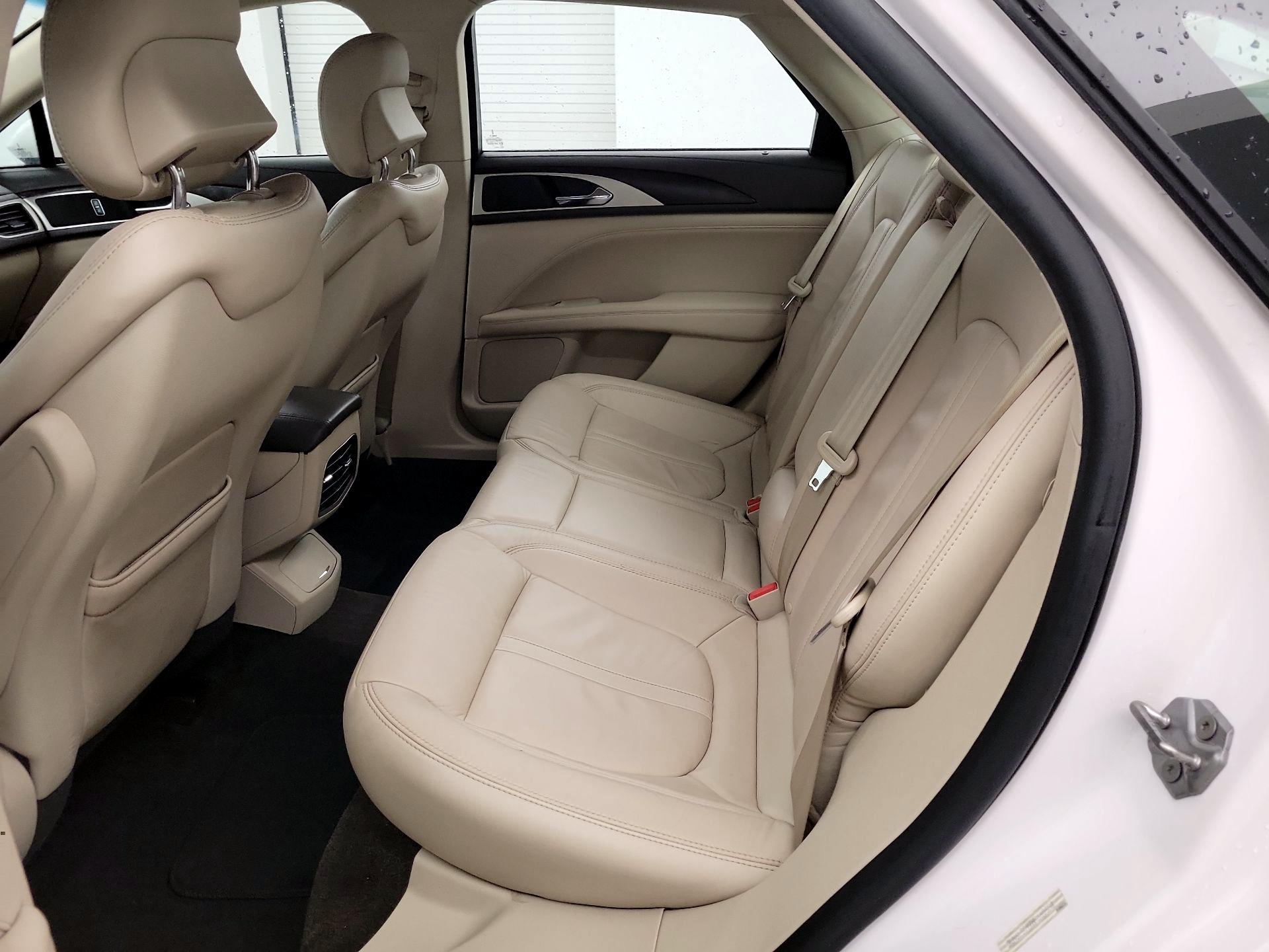 Thumbnail: 2017 Lincoln MKZ - 18