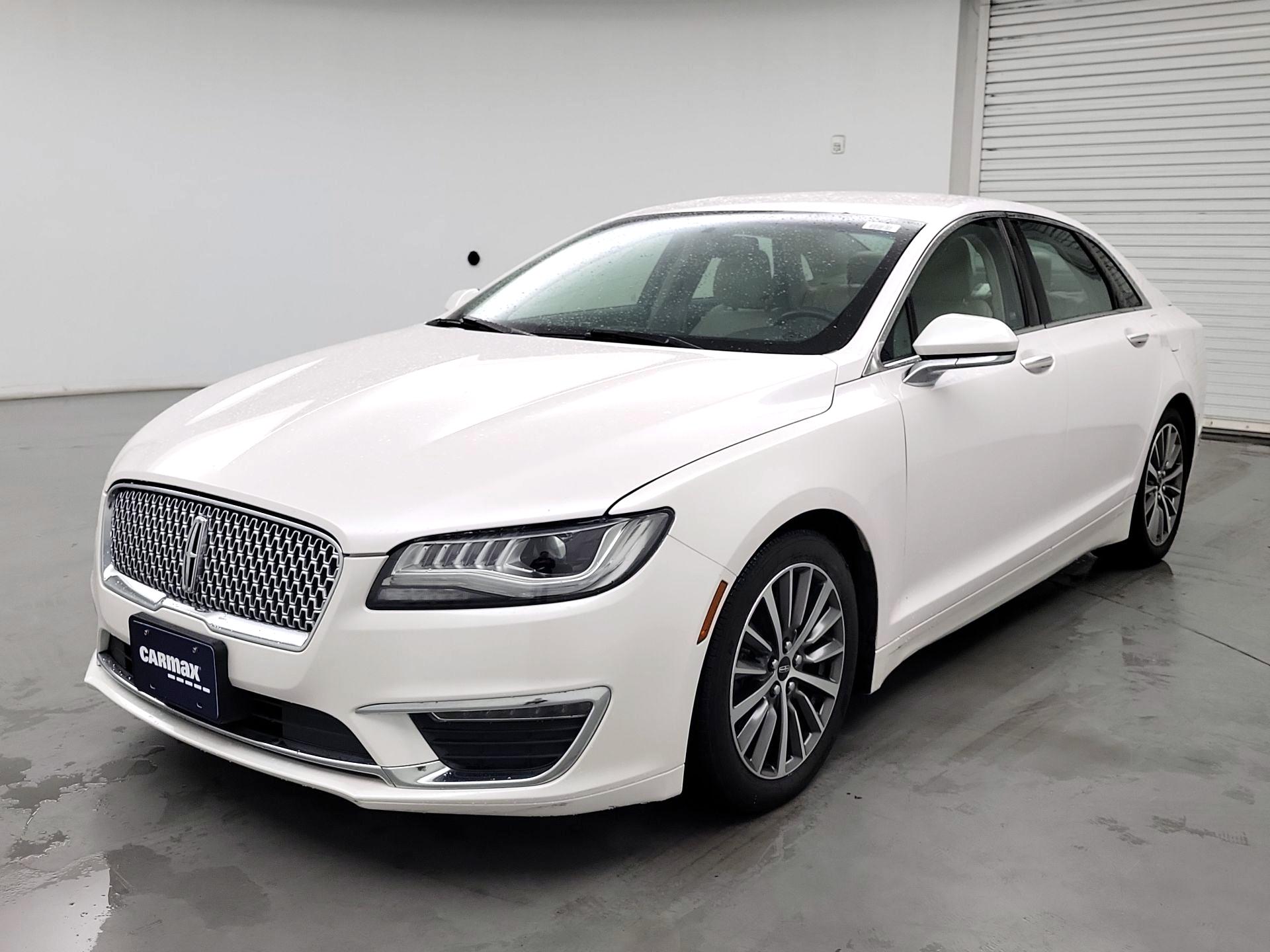 Thumbnail: 2017 Lincoln MKZ - 3