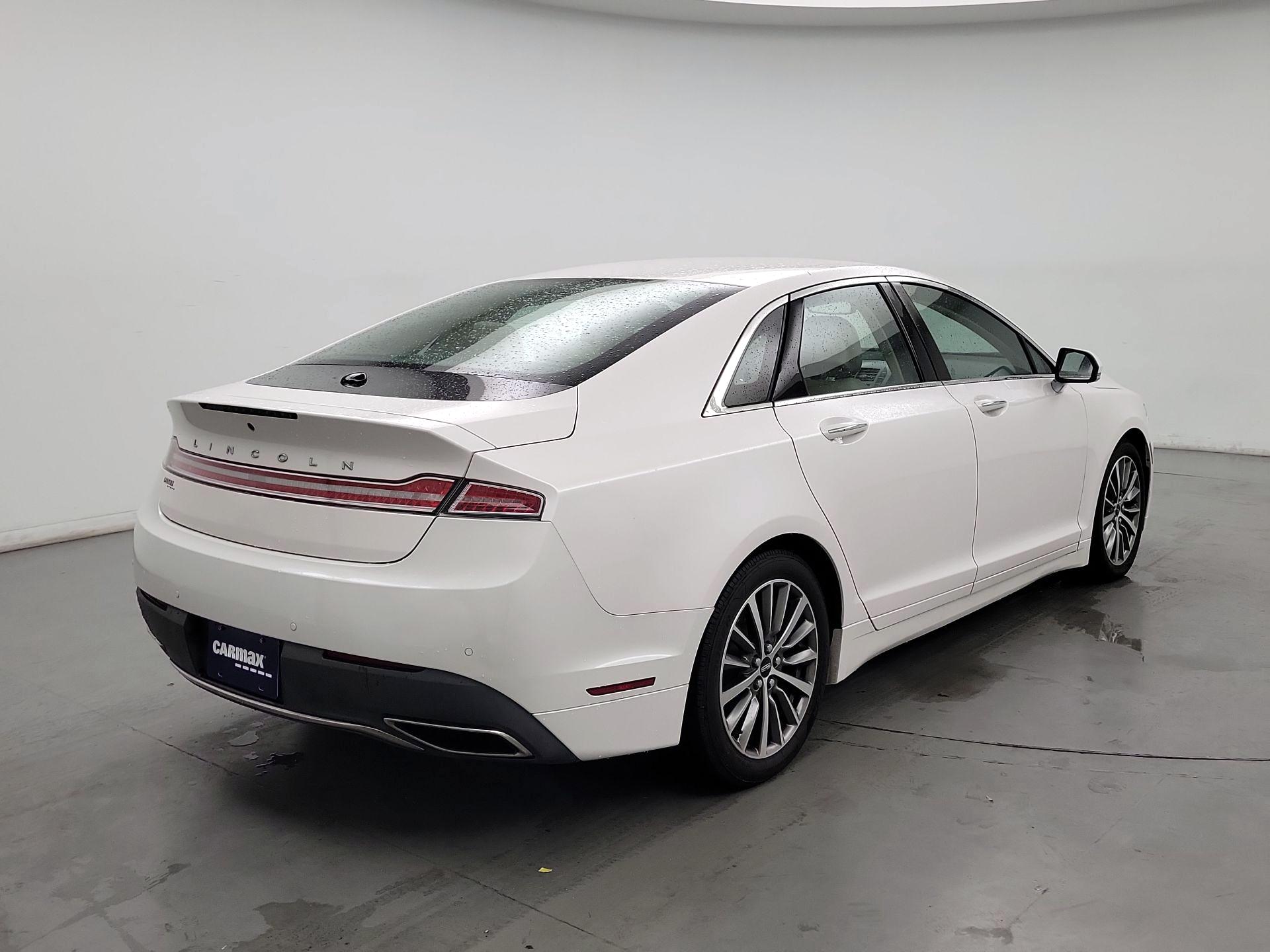 Thumbnail: 2017 Lincoln MKZ - 5