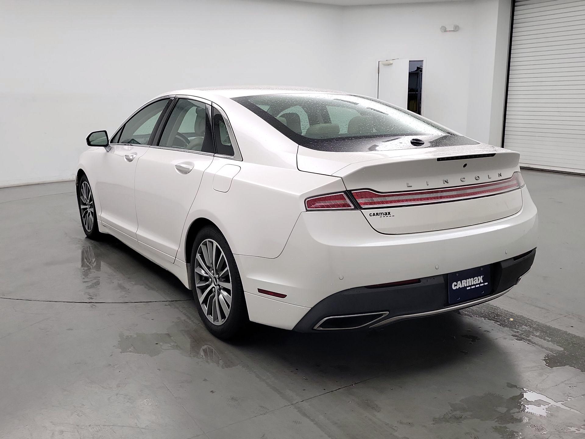 Thumbnail: 2017 Lincoln MKZ - 7