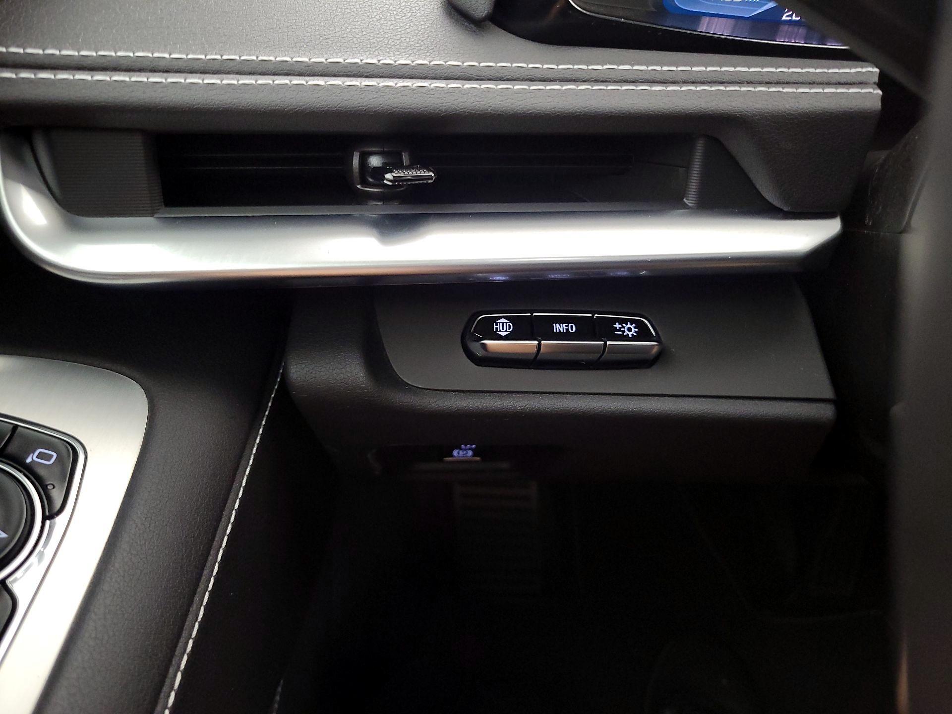 Thumbnail: 2023 Chevrolet Corvette - 13