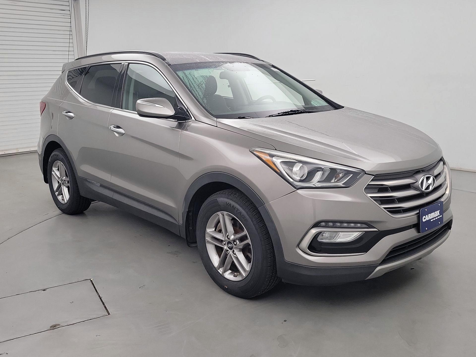 Thumbnail: 2017 Hyundai Santa Fe - 1