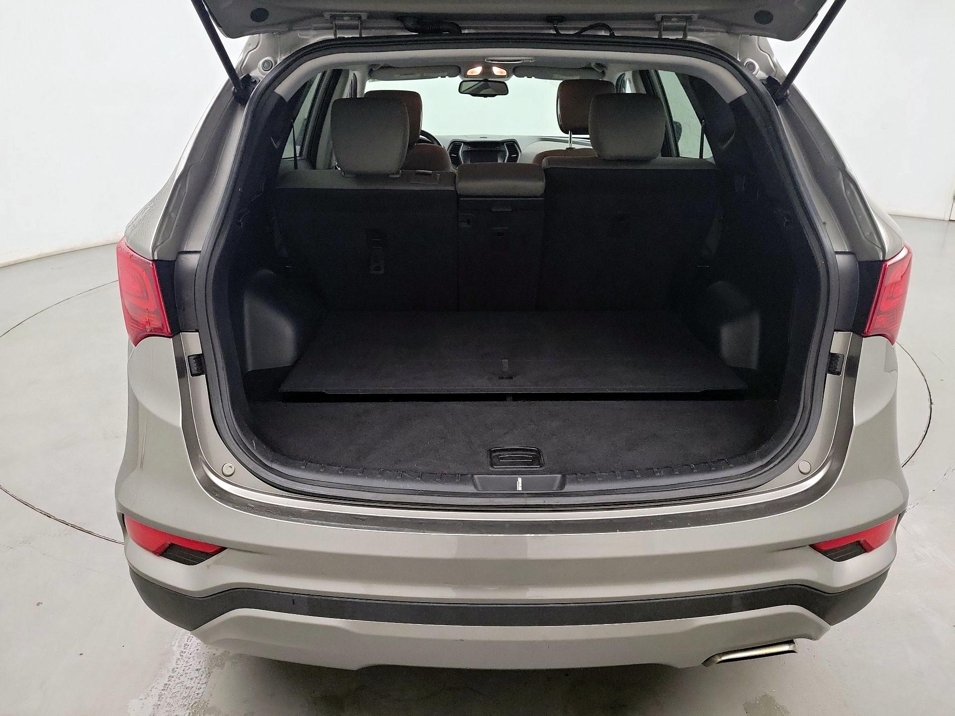 Thumbnail: 2017 Hyundai Santa Fe - 17