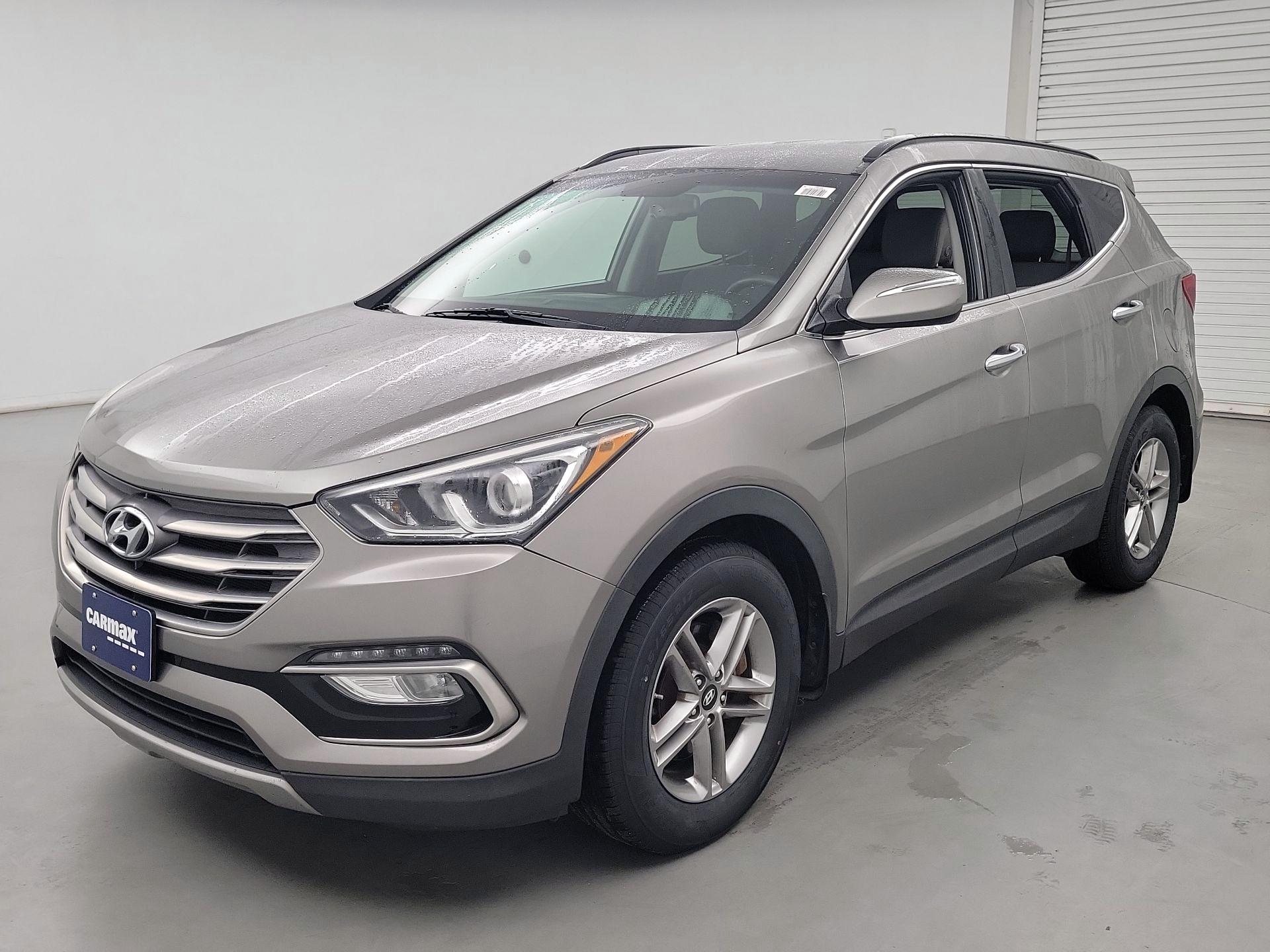 Thumbnail: 2017 Hyundai Santa Fe - 3
