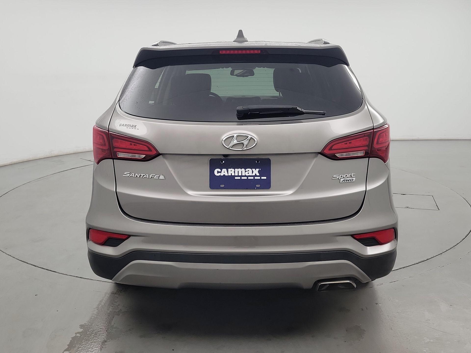 Thumbnail: 2017 Hyundai Santa Fe - 6