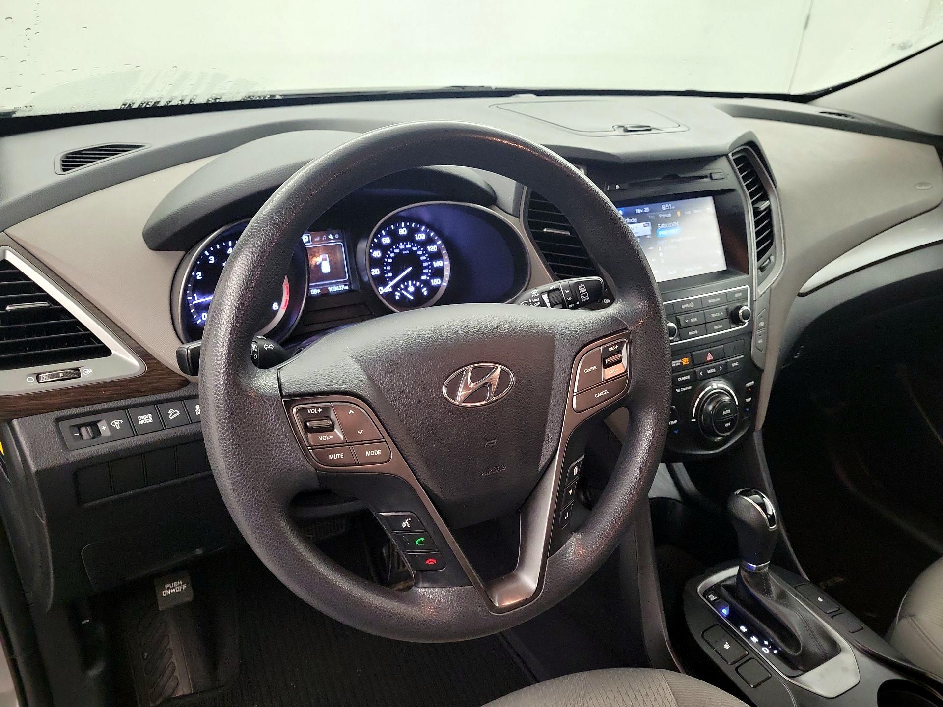 Thumbnail: 2017 Hyundai Santa Fe - 8