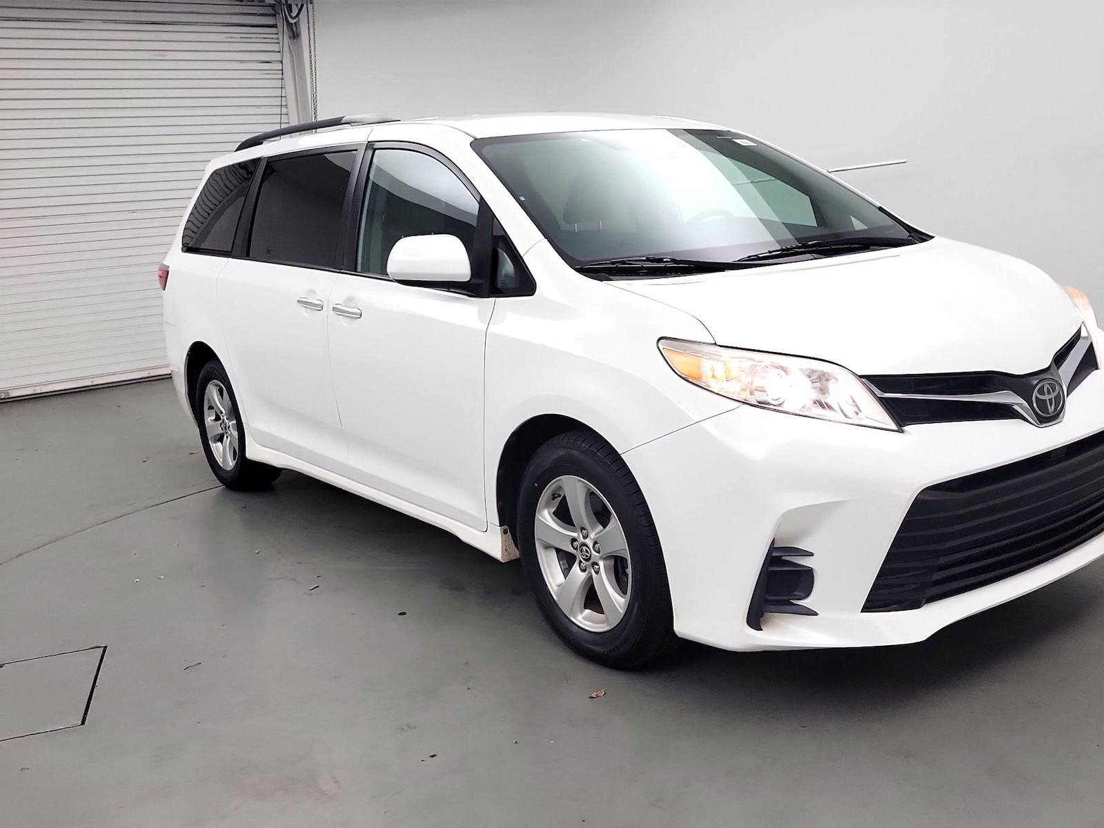 2020 Toyota Sienna LE