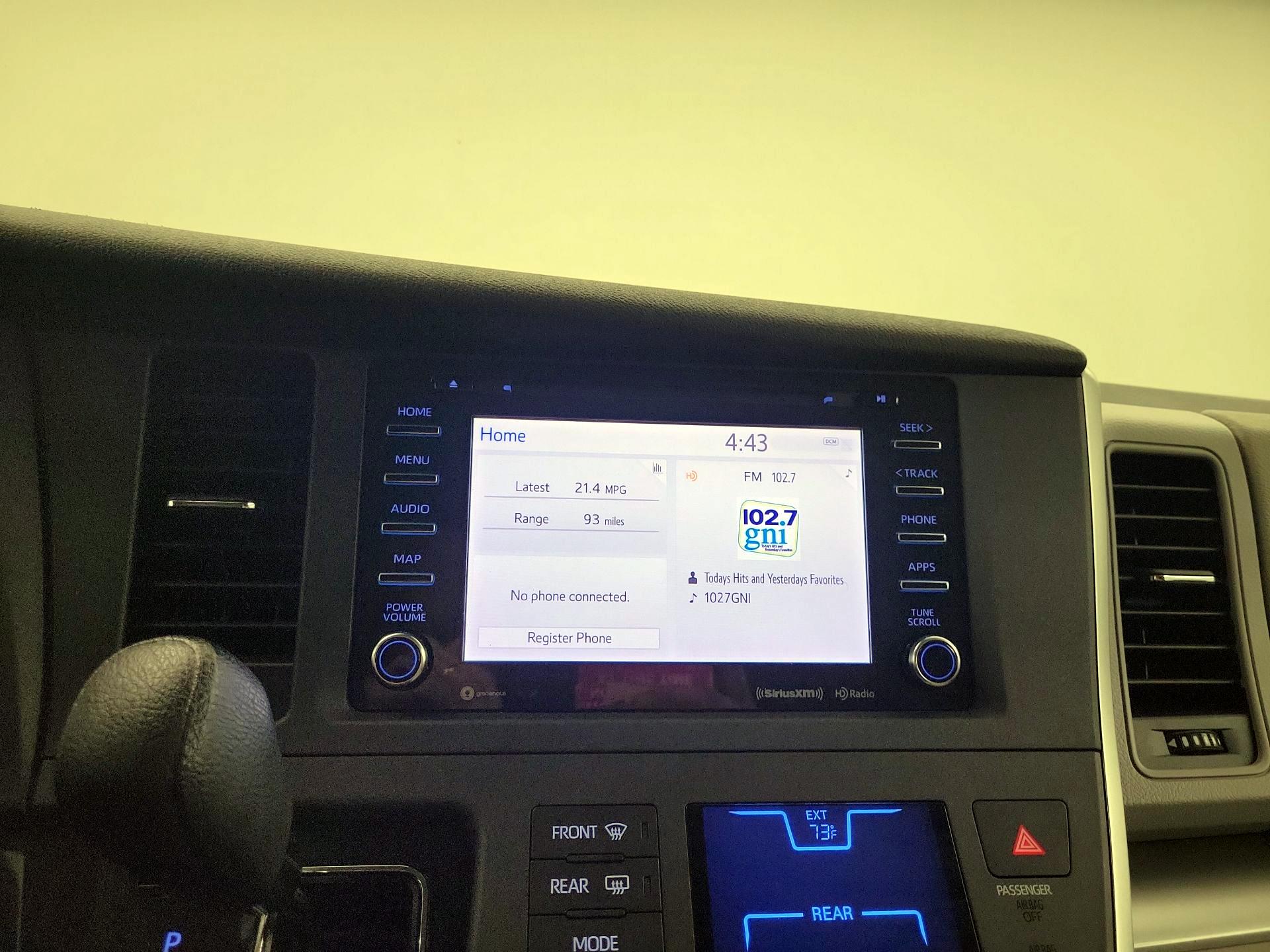 Thumbnail: 2020 Toyota Sienna - 13