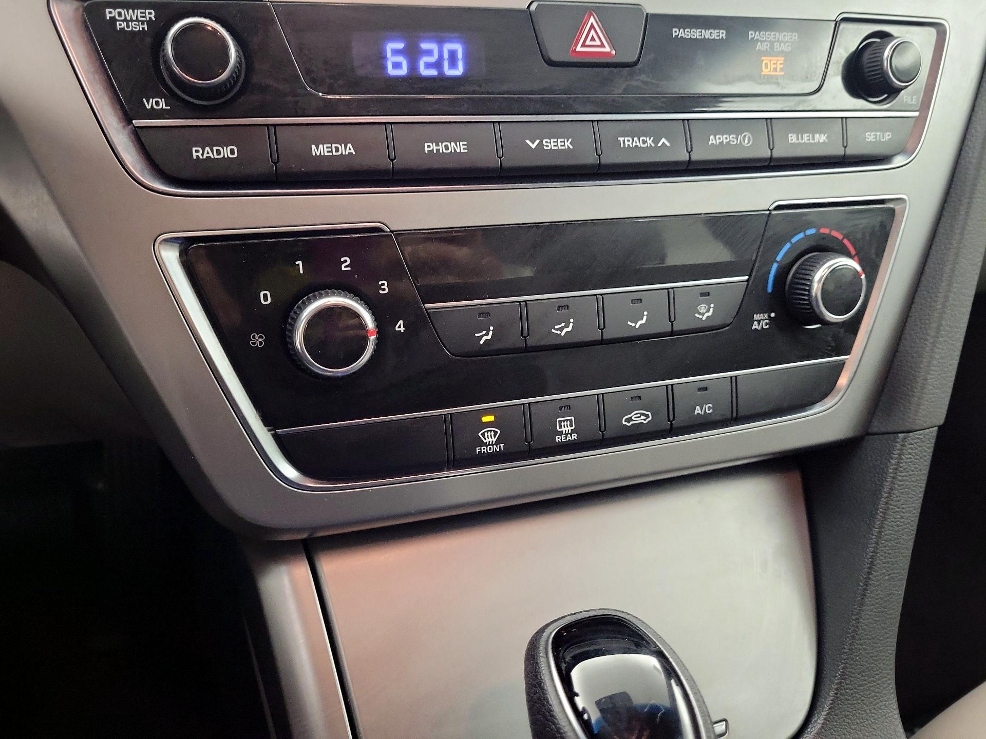 Thumbnail: 2016 Hyundai Sonata - 14