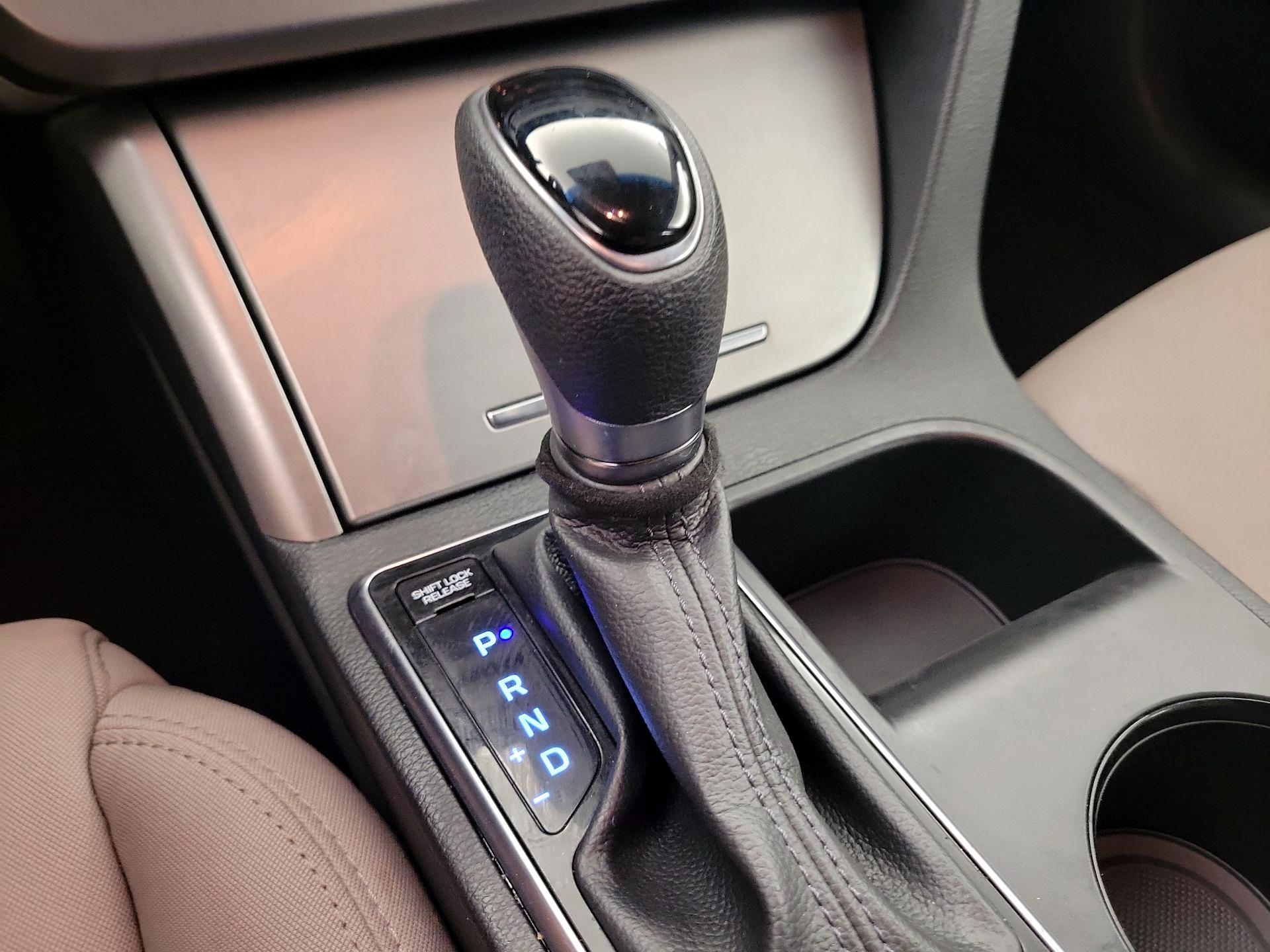 Thumbnail: 2016 Hyundai Sonata - 15