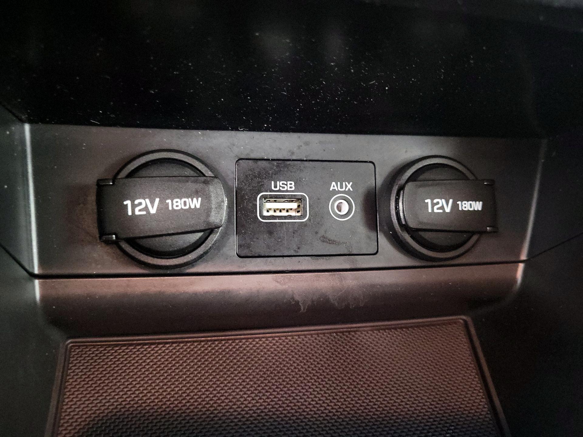 Thumbnail: 2016 Hyundai Sonata - 16