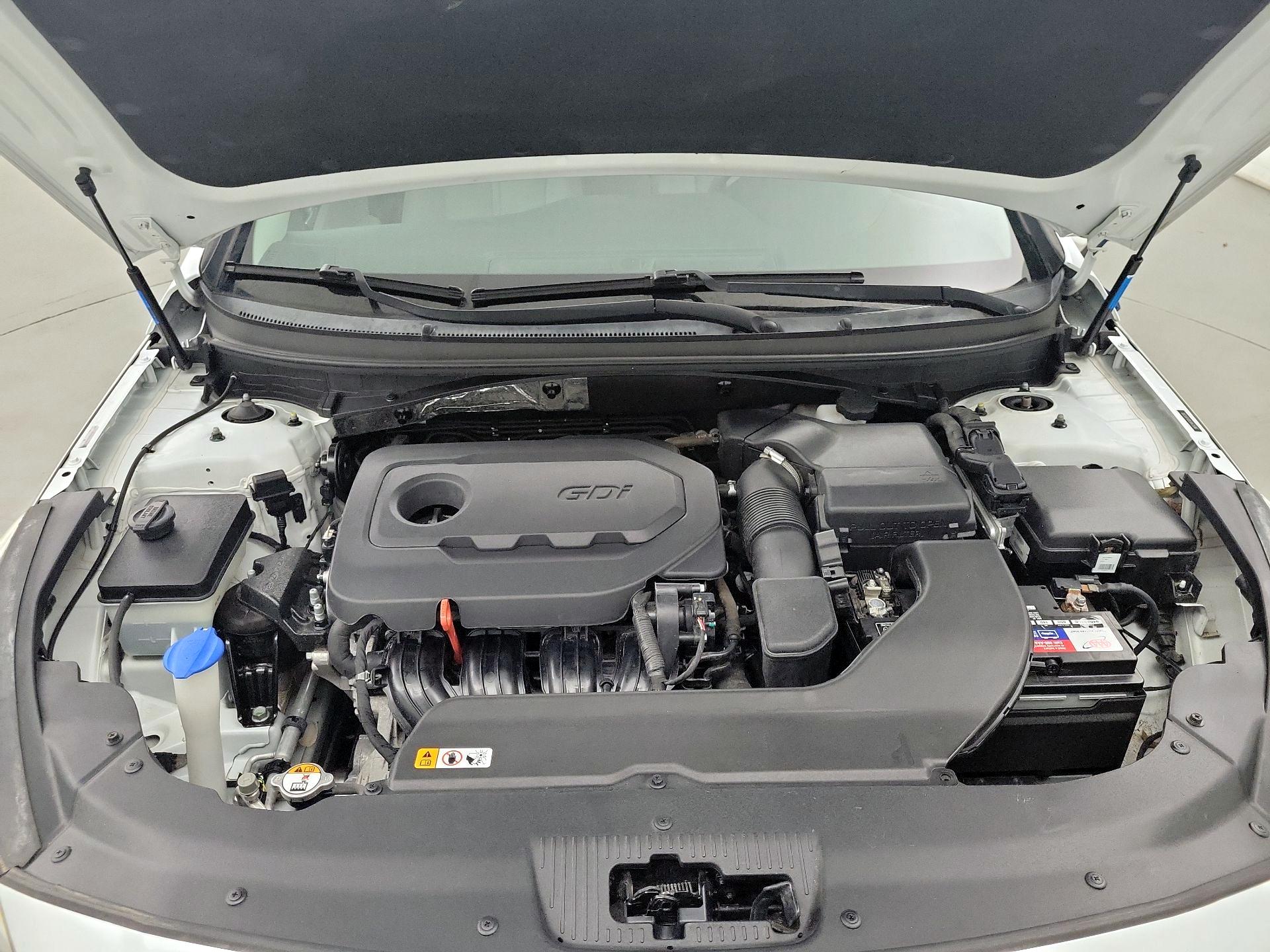 Thumbnail: 2016 Hyundai Sonata - 19