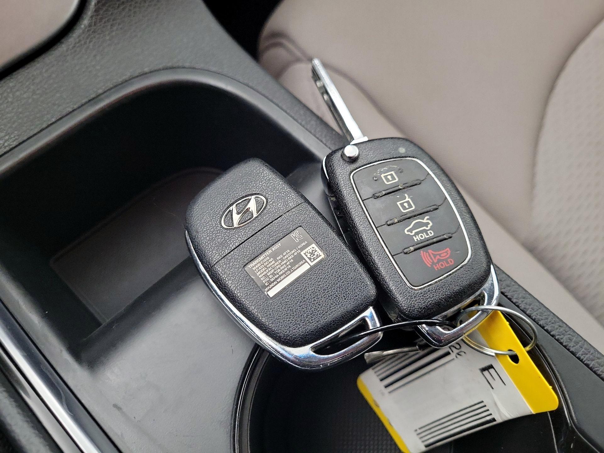 Thumbnail: 2016 Hyundai Sonata - 20