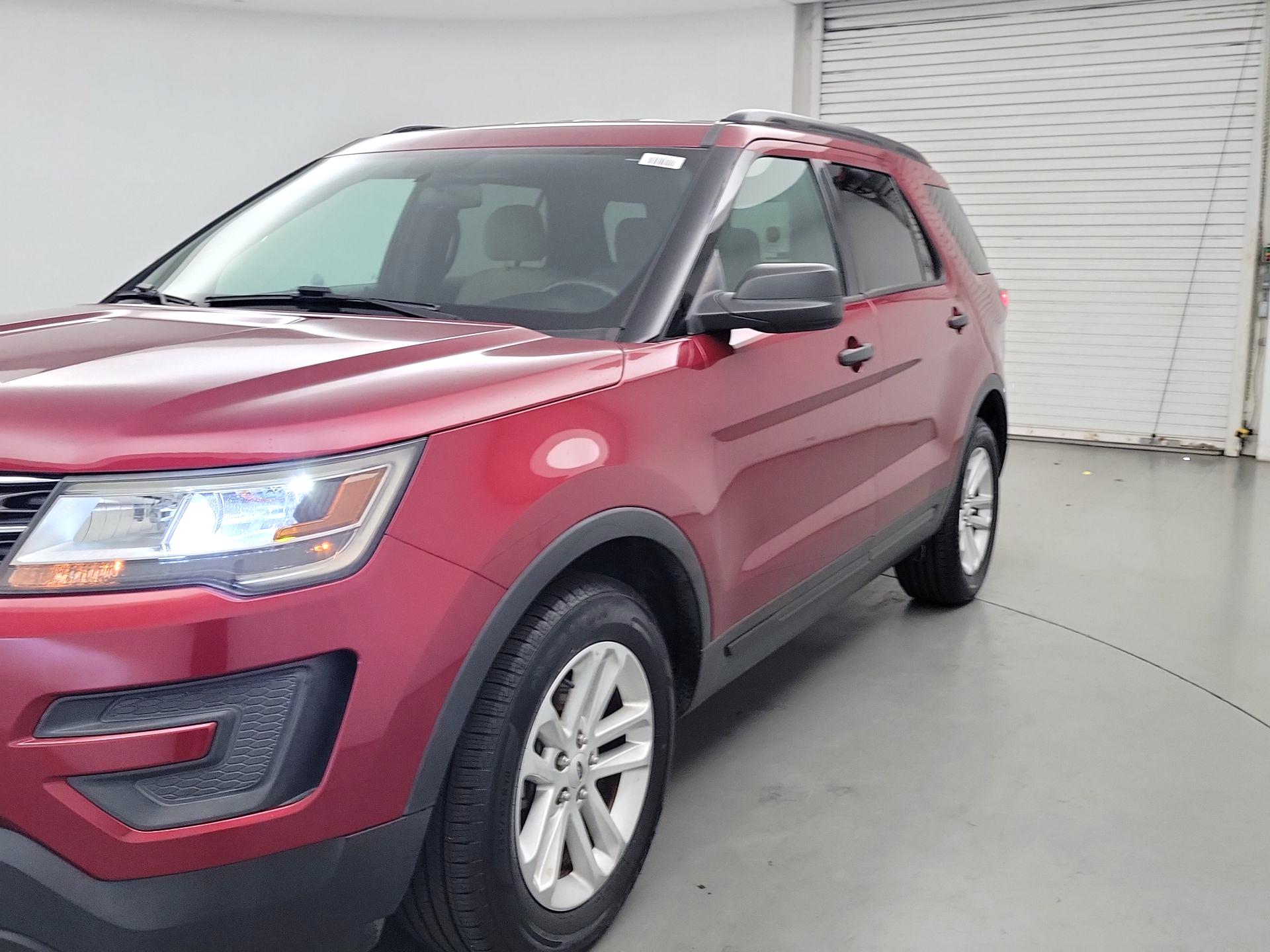 Thumbnail: 2017 Ford Explorer - 3