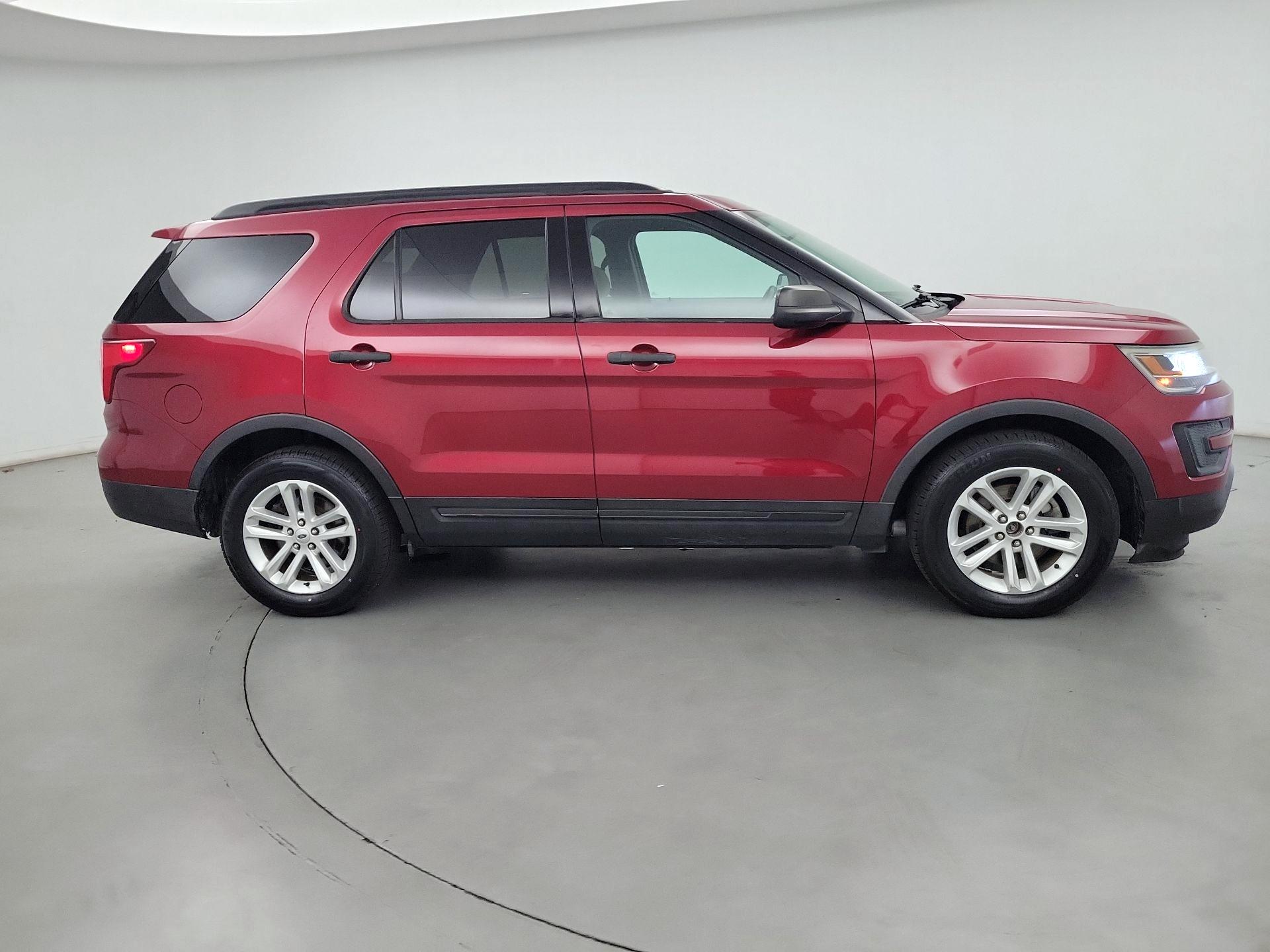 Thumbnail: 2017 Ford Explorer - 4