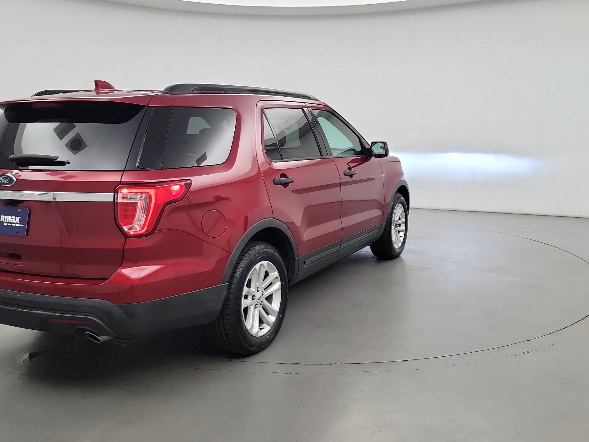 Thumbnail: 2017 Ford Explorer - 5