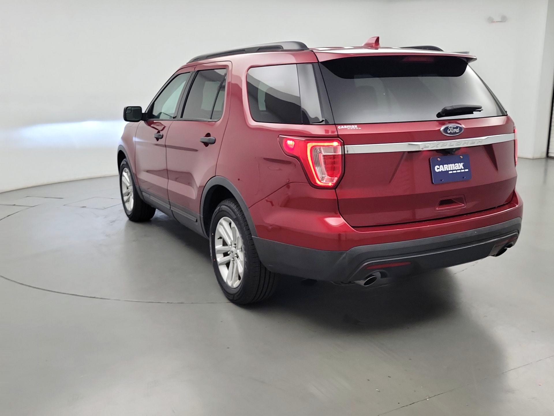 Thumbnail: 2017 Ford Explorer - 7