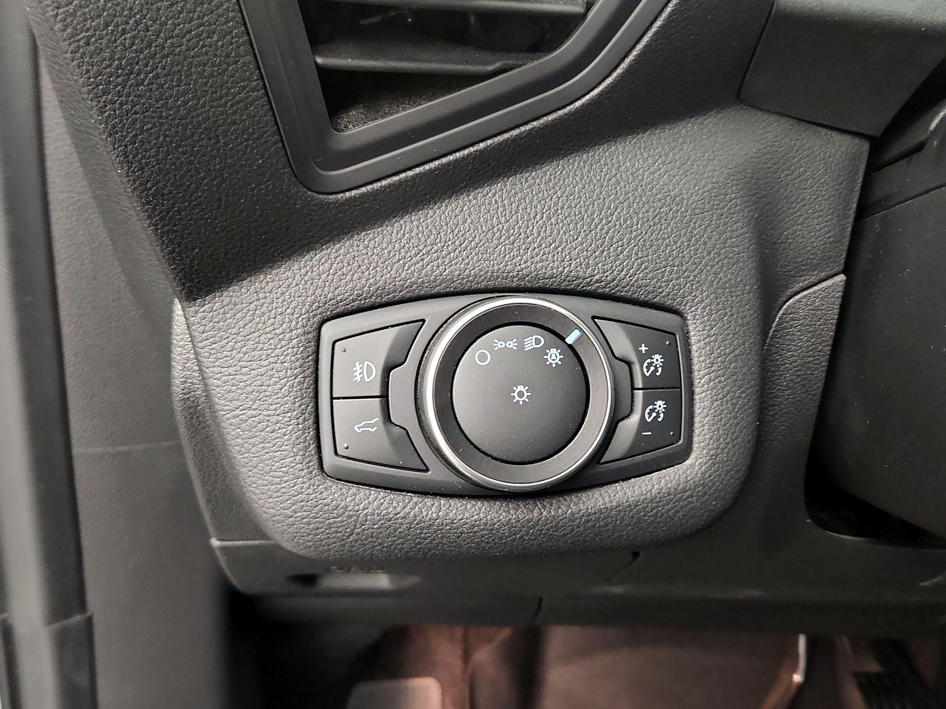 Thumbnail: 2018 Ford Escape - 11