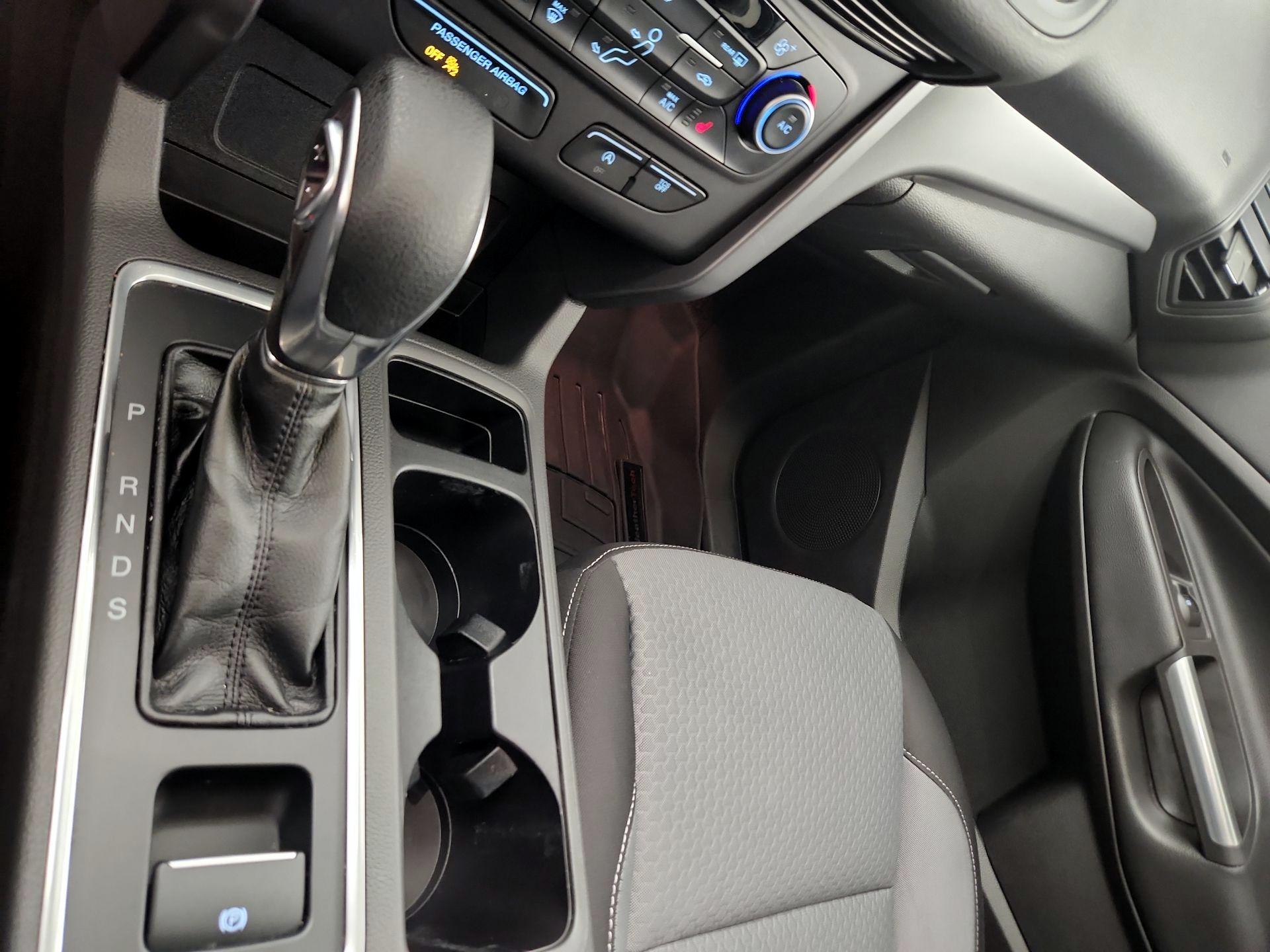 Thumbnail: 2018 Ford Escape - 15