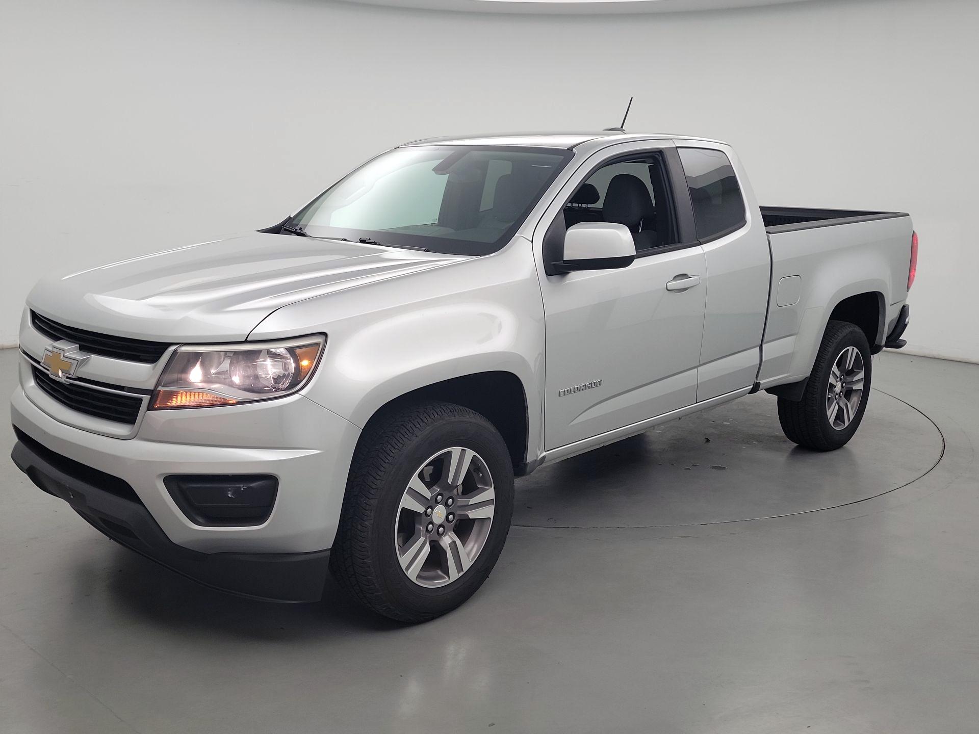 Thumbnail: 2017 Chevrolet Colorado - 3